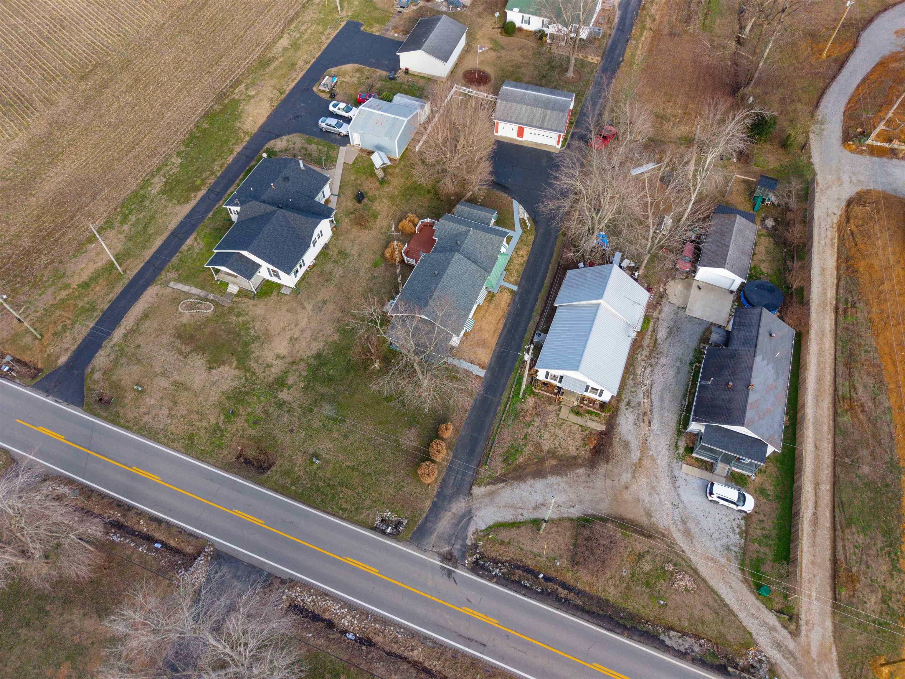 426 KY 136 W, Calhoun, Kentucky 42327, 2 Bedrooms Bedrooms, ,1 BathroomBathrooms,Single Family Residence,For Sale,KY 136 W,93969