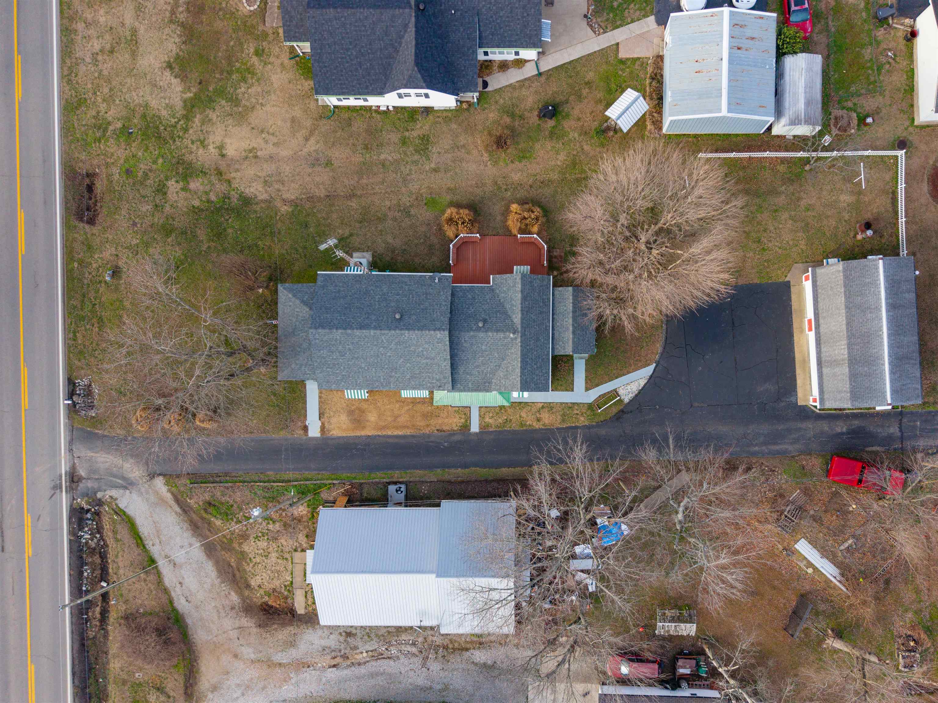 426 KY 136 W, Calhoun, Kentucky 42327, 2 Bedrooms Bedrooms, ,1 BathroomBathrooms,Single Family Residence,For Sale,KY 136 W,93969