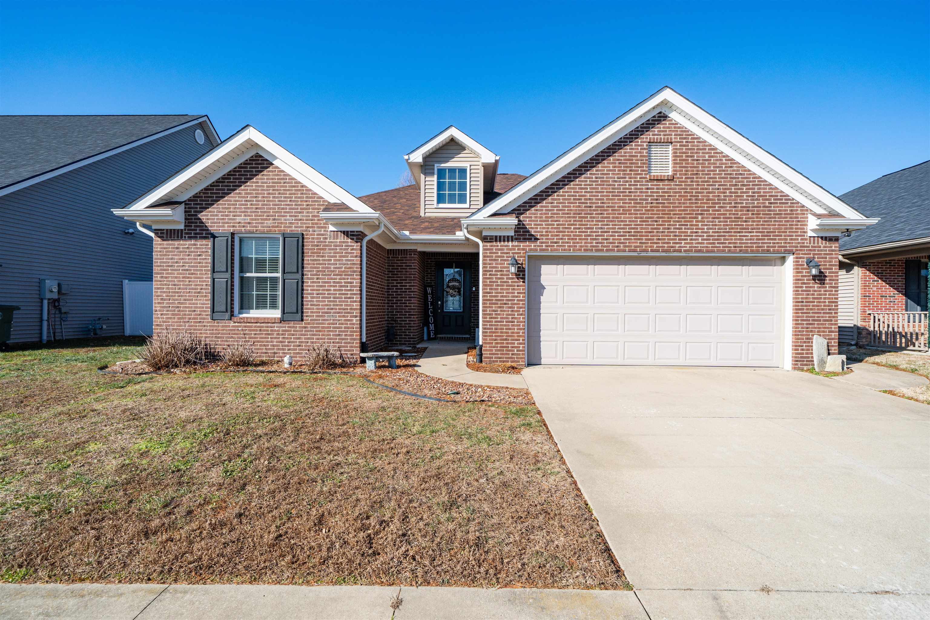 5166 Seabiscuit Loop, Owensboro, Kentucky 42301, 3 Bedrooms Bedrooms, ,2 BathroomsBathrooms,Single Family Residence,For Sale,Seabiscuit Loop,93971