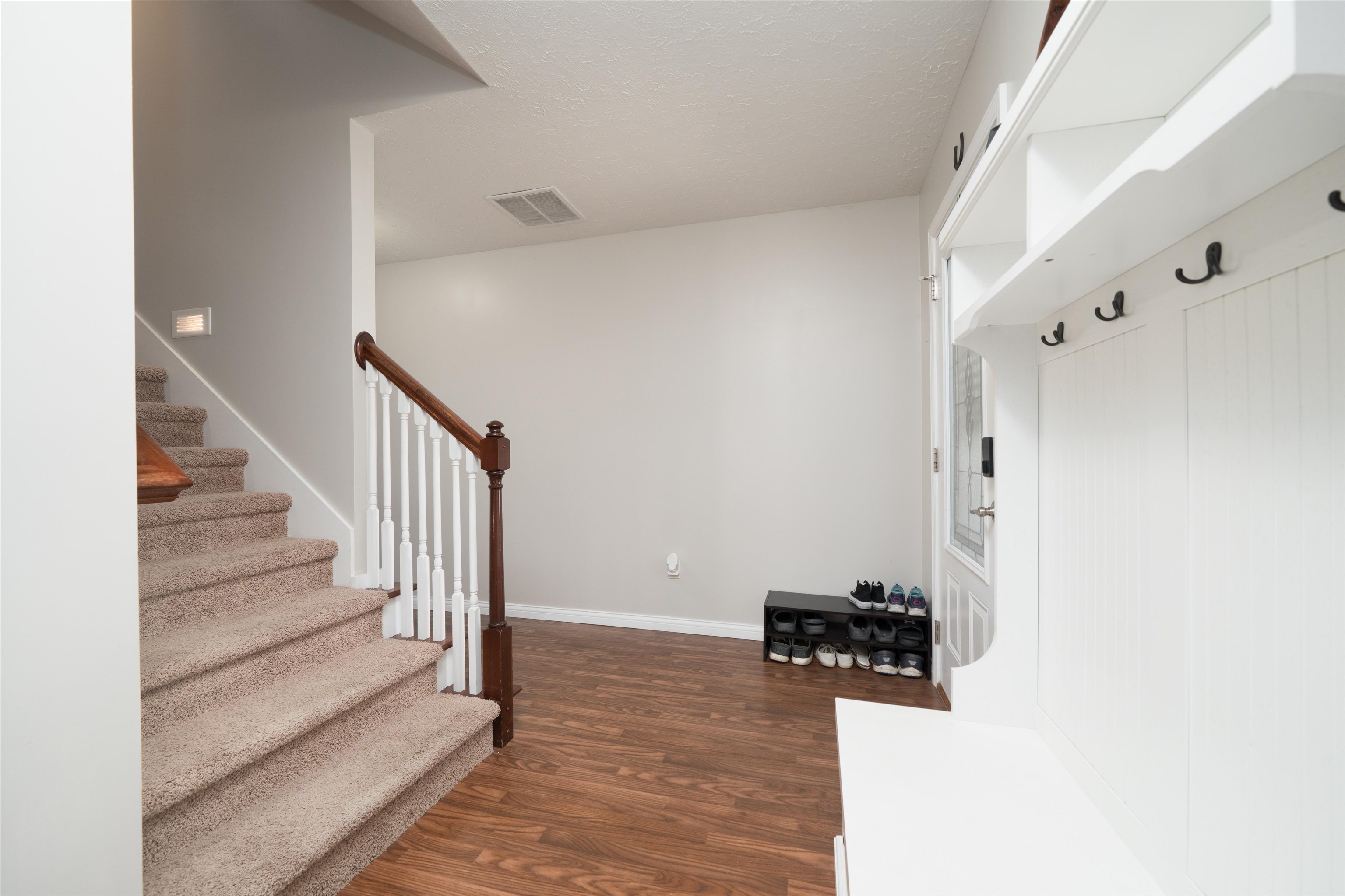 5166 Seabiscuit Loop, Owensboro, Kentucky 42301, 3 Bedrooms Bedrooms, ,2 BathroomsBathrooms,Single Family Residence,For Sale,Seabiscuit Loop,93971