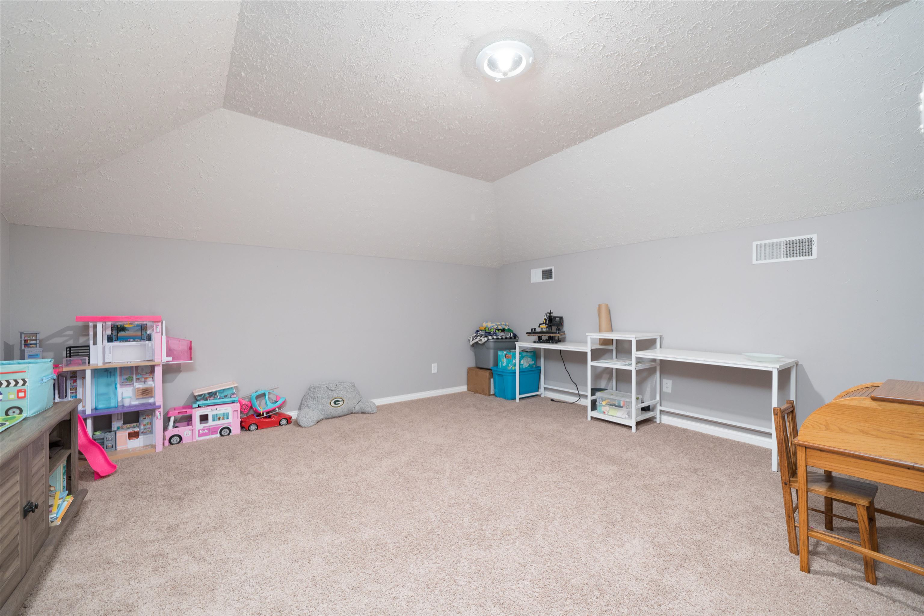 5166 Seabiscuit Loop, Owensboro, Kentucky 42301, 3 Bedrooms Bedrooms, ,2 BathroomsBathrooms,Single Family Residence,For Sale,Seabiscuit Loop,93971