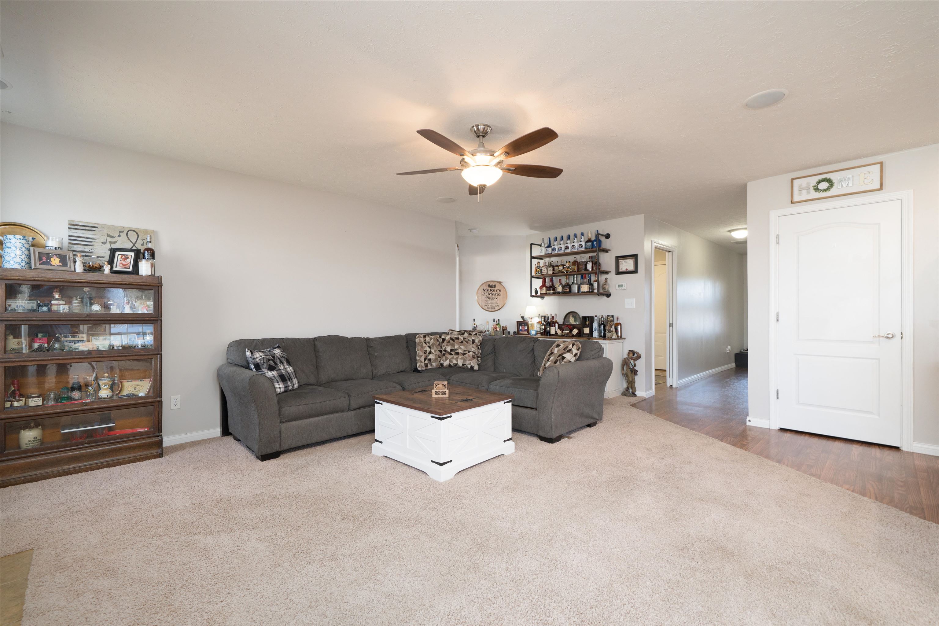 5166 Seabiscuit Loop, Owensboro, Kentucky 42301, 3 Bedrooms Bedrooms, ,2 BathroomsBathrooms,Single Family Residence,For Sale,Seabiscuit Loop,93971