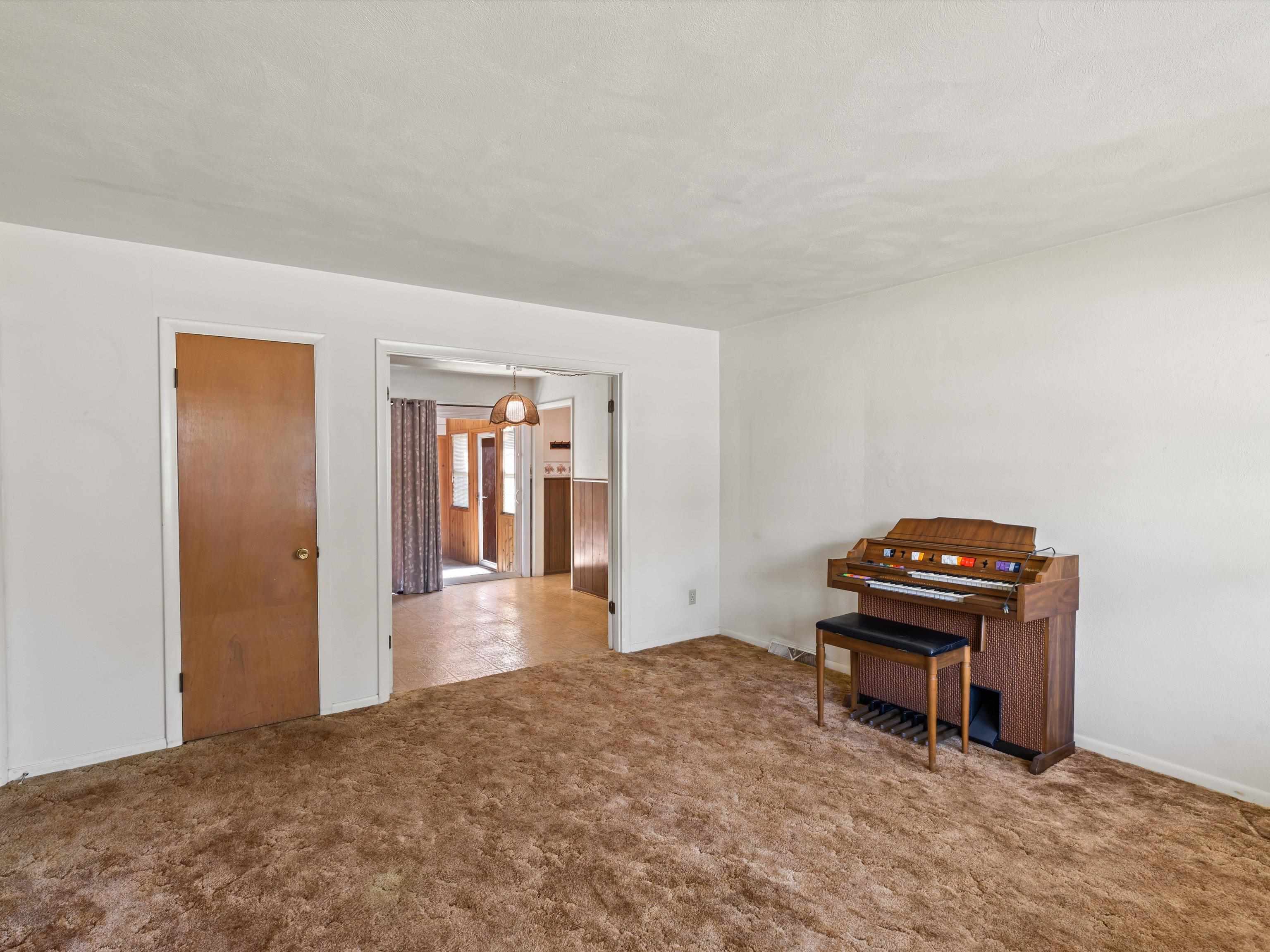 816 Booth Ave., Owensboro, Kentucky 42301, 3 Bedrooms Bedrooms, ,2 BathroomsBathrooms,Single Family Residence,For Sale,Booth Ave.,93975