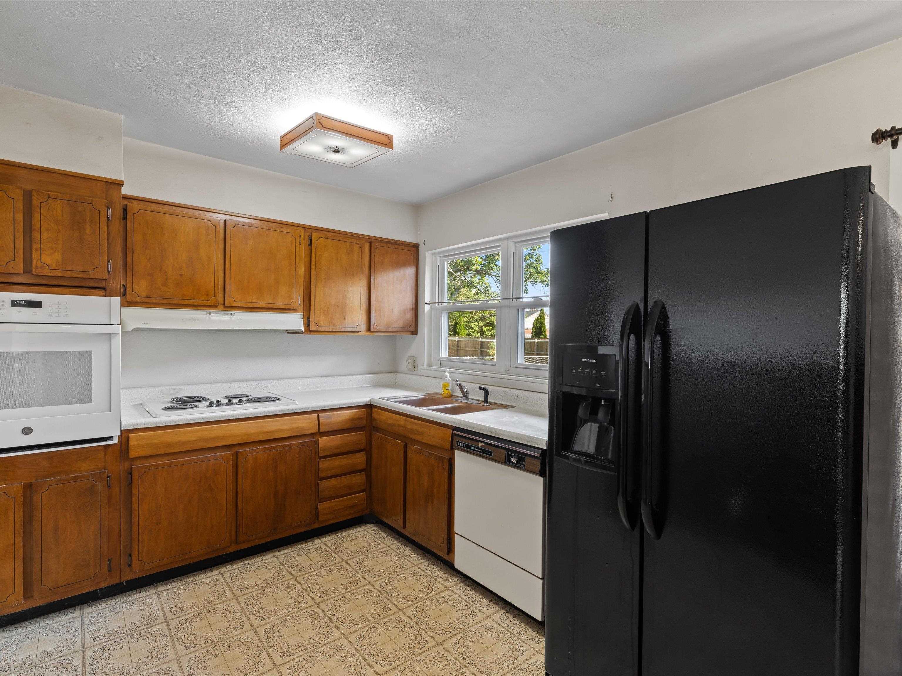 816 Booth Ave., Owensboro, Kentucky 42301, 3 Bedrooms Bedrooms, ,2 BathroomsBathrooms,Single Family Residence,For Sale,Booth Ave.,93975