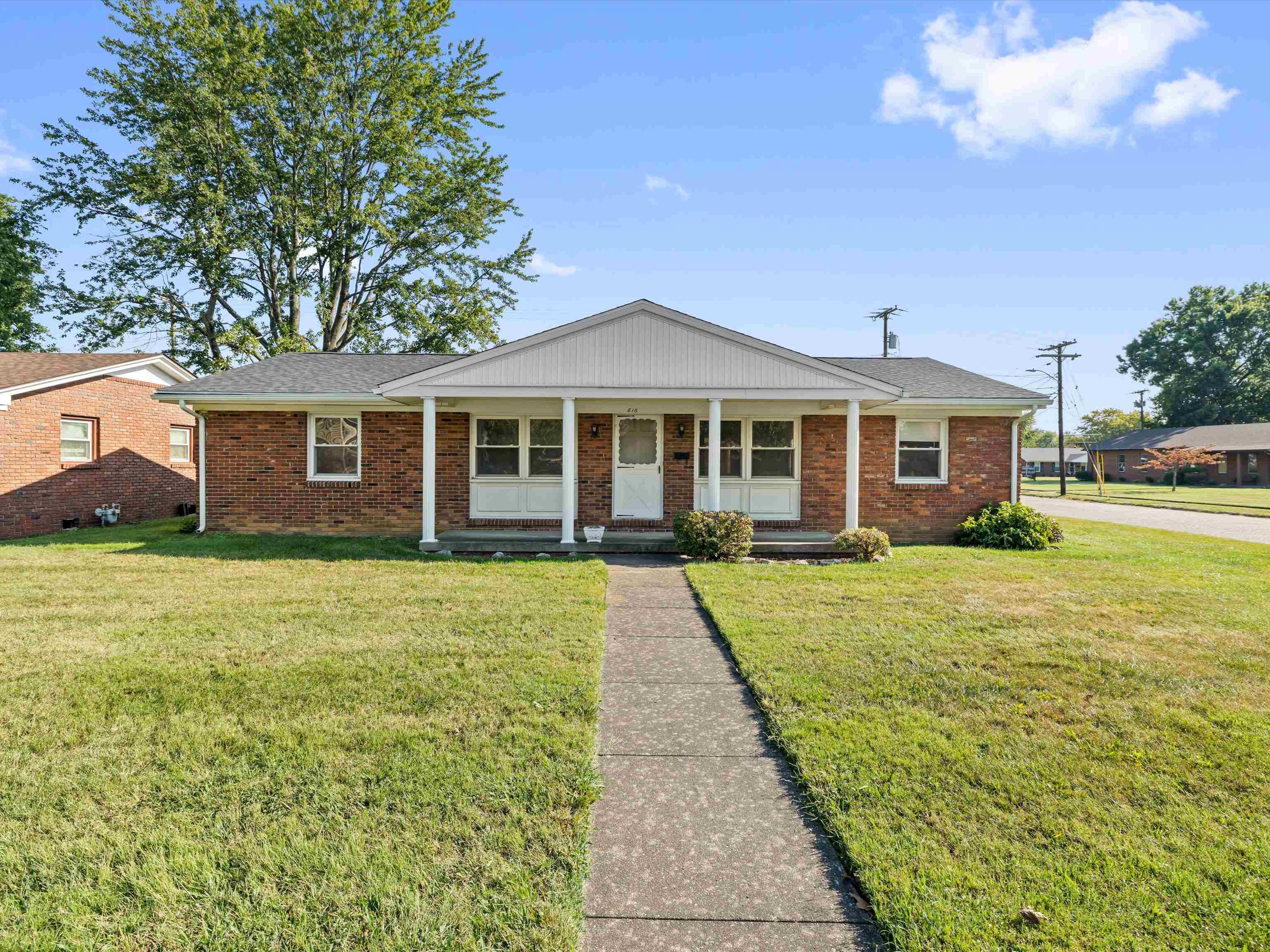 816 Booth Ave., Owensboro, Kentucky 42301, 3 Bedrooms Bedrooms, ,2 BathroomsBathrooms,Single Family Residence,For Sale,Booth Ave.,93975