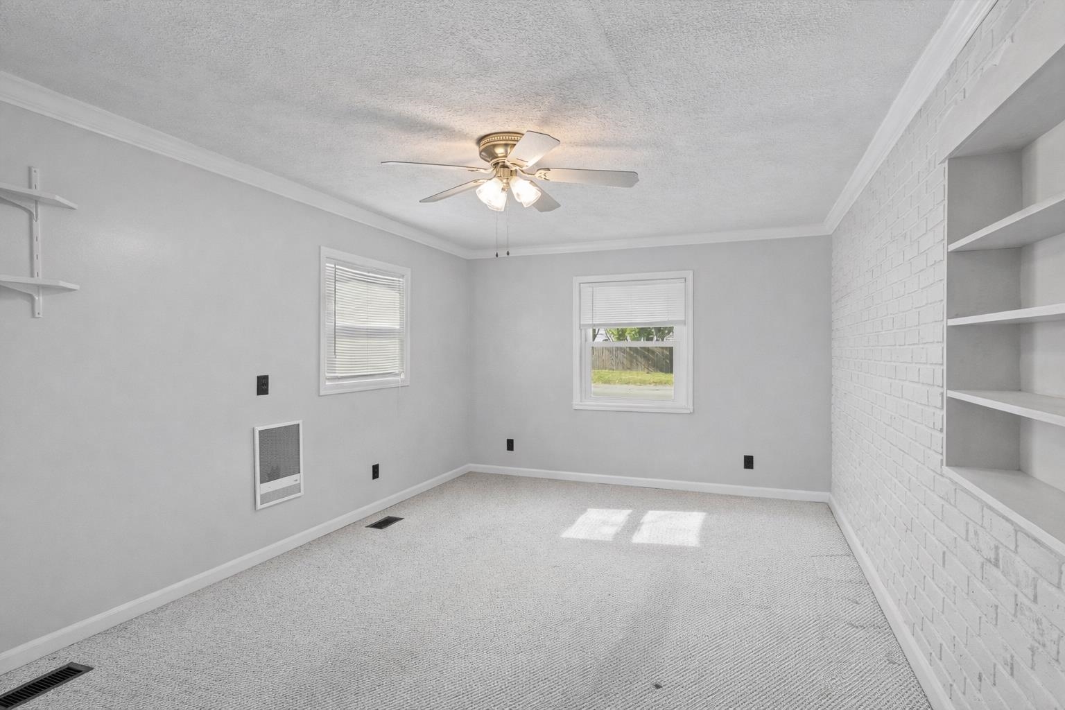 816 Booth Ave., Owensboro, Kentucky 42301, 3 Bedrooms Bedrooms, ,2 BathroomsBathrooms,Single Family Residence,For Sale,Booth Ave.,93975