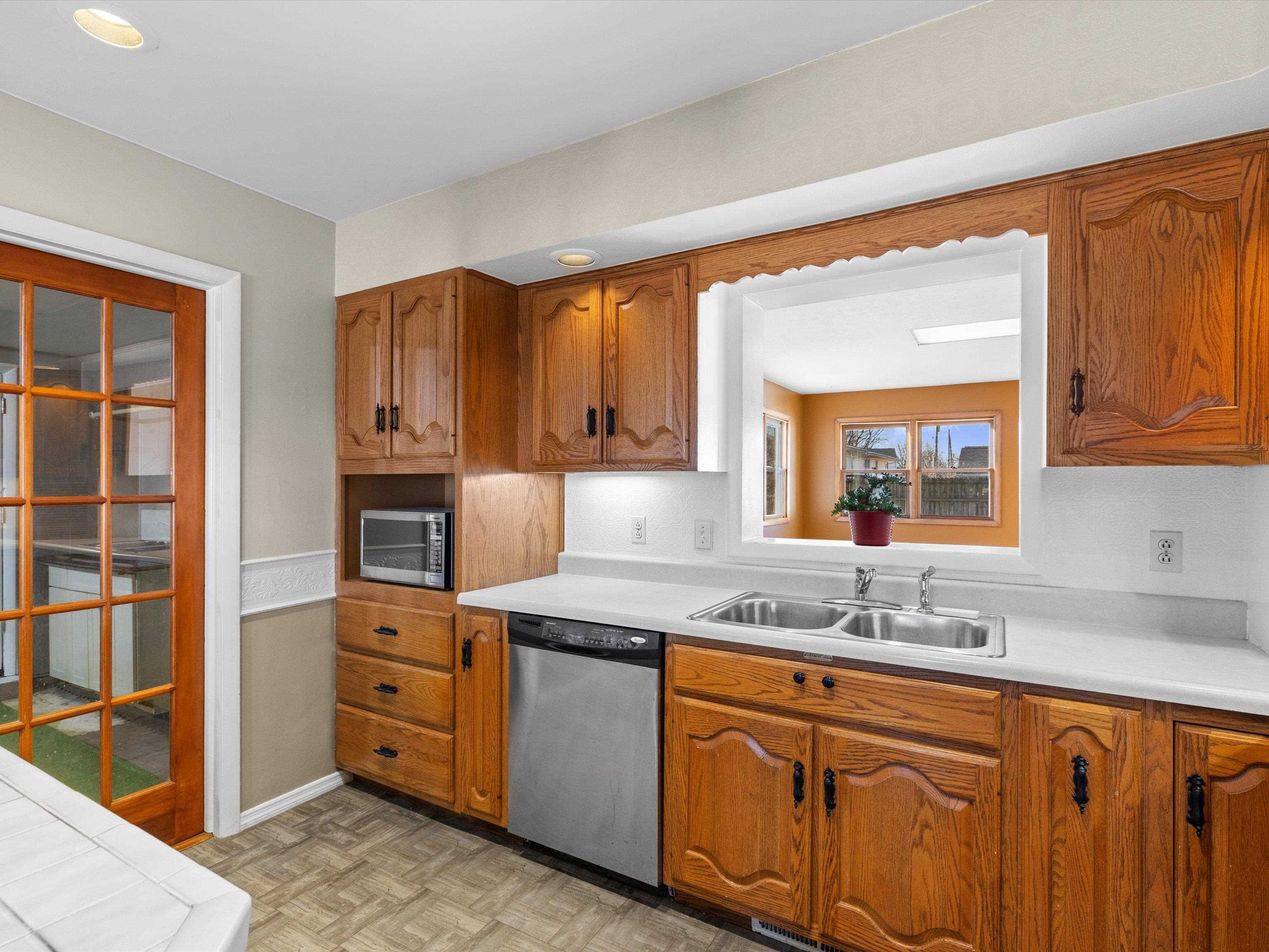 2416 Cavalcade Drive, Owensboro, Kentucky 42301, 3 Bedrooms Bedrooms, ,1 BathroomBathrooms,Ranch,For Sale,Cavalcade Drive,93976