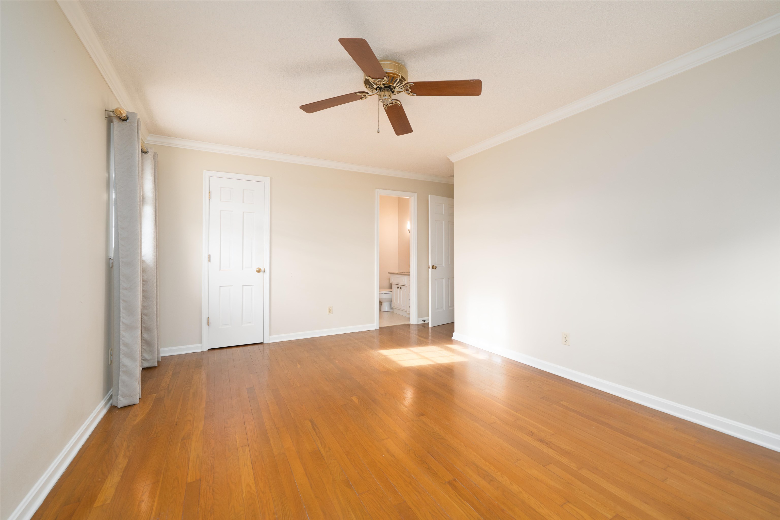 1526 Springdale Dr, Owensboro, Kentucky 42301, 4 Bedrooms Bedrooms, ,2 BathroomsBathrooms,Single Family Residence,For Sale,Springdale Dr,93981