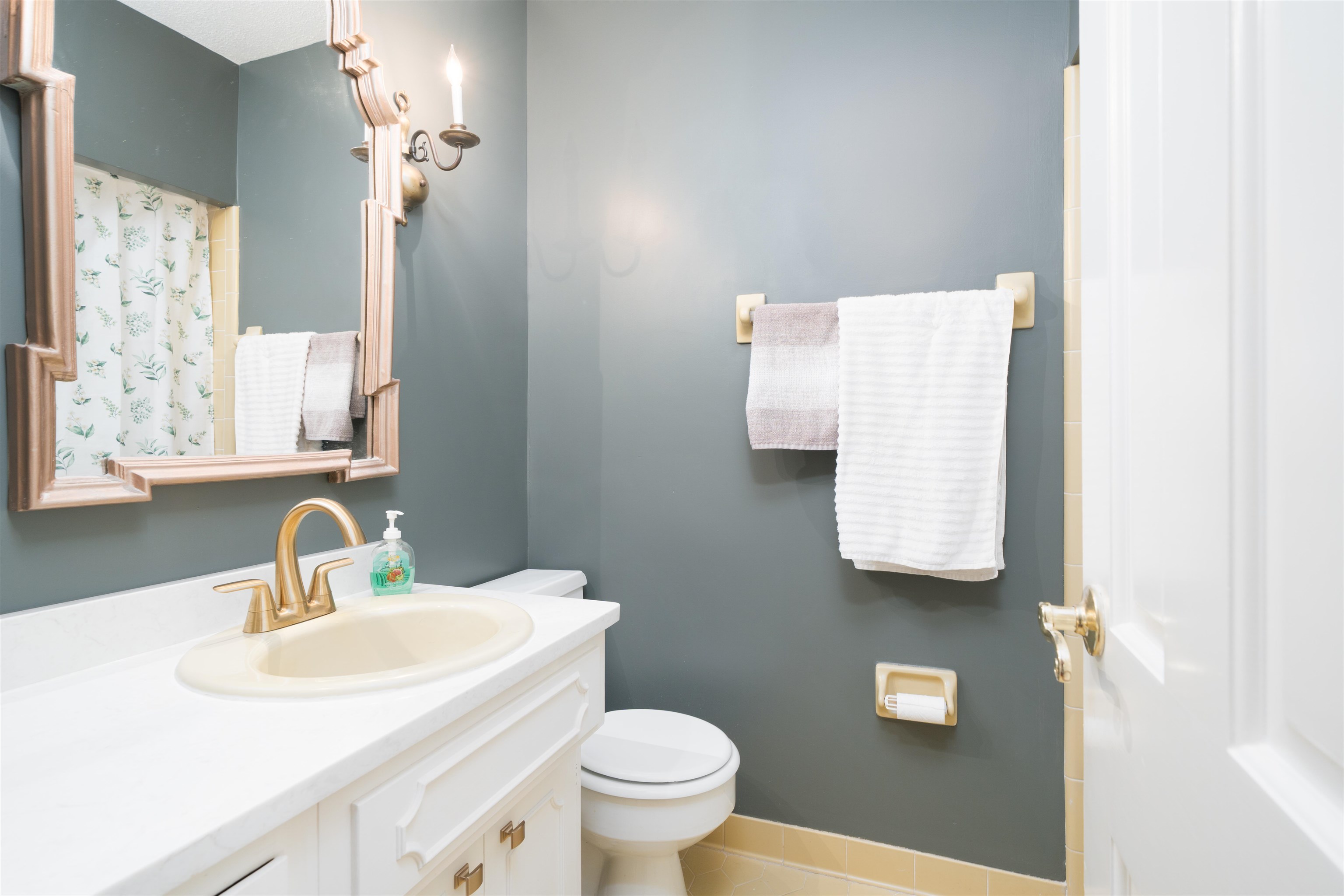 1526 Springdale Dr, Owensboro, Kentucky 42301, 4 Bedrooms Bedrooms, ,2 BathroomsBathrooms,Single Family Residence,For Sale,Springdale Dr,93981