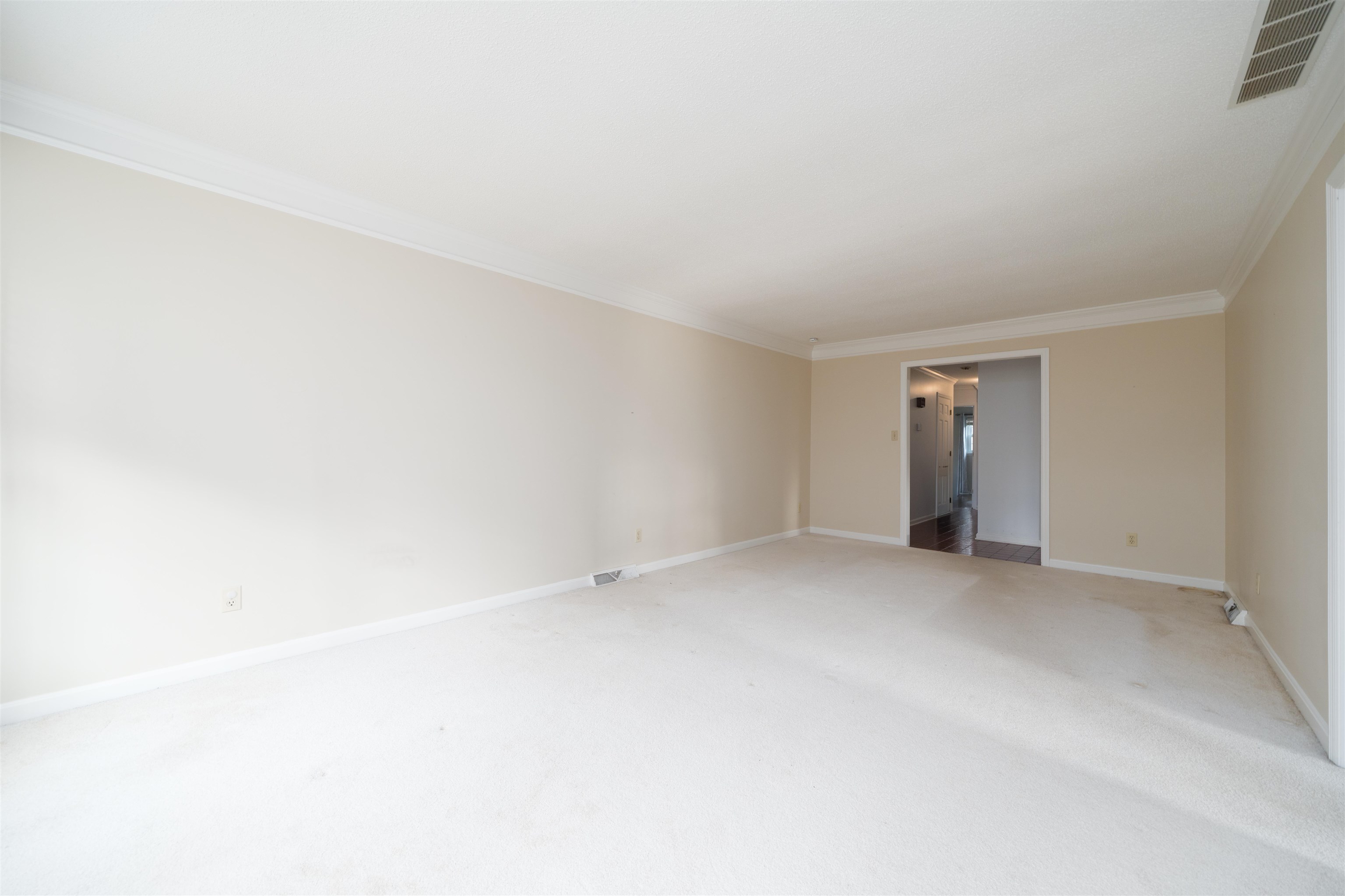 1526 Springdale Dr, Owensboro, Kentucky 42301, 4 Bedrooms Bedrooms, ,2 BathroomsBathrooms,Single Family Residence,For Sale,Springdale Dr,93981