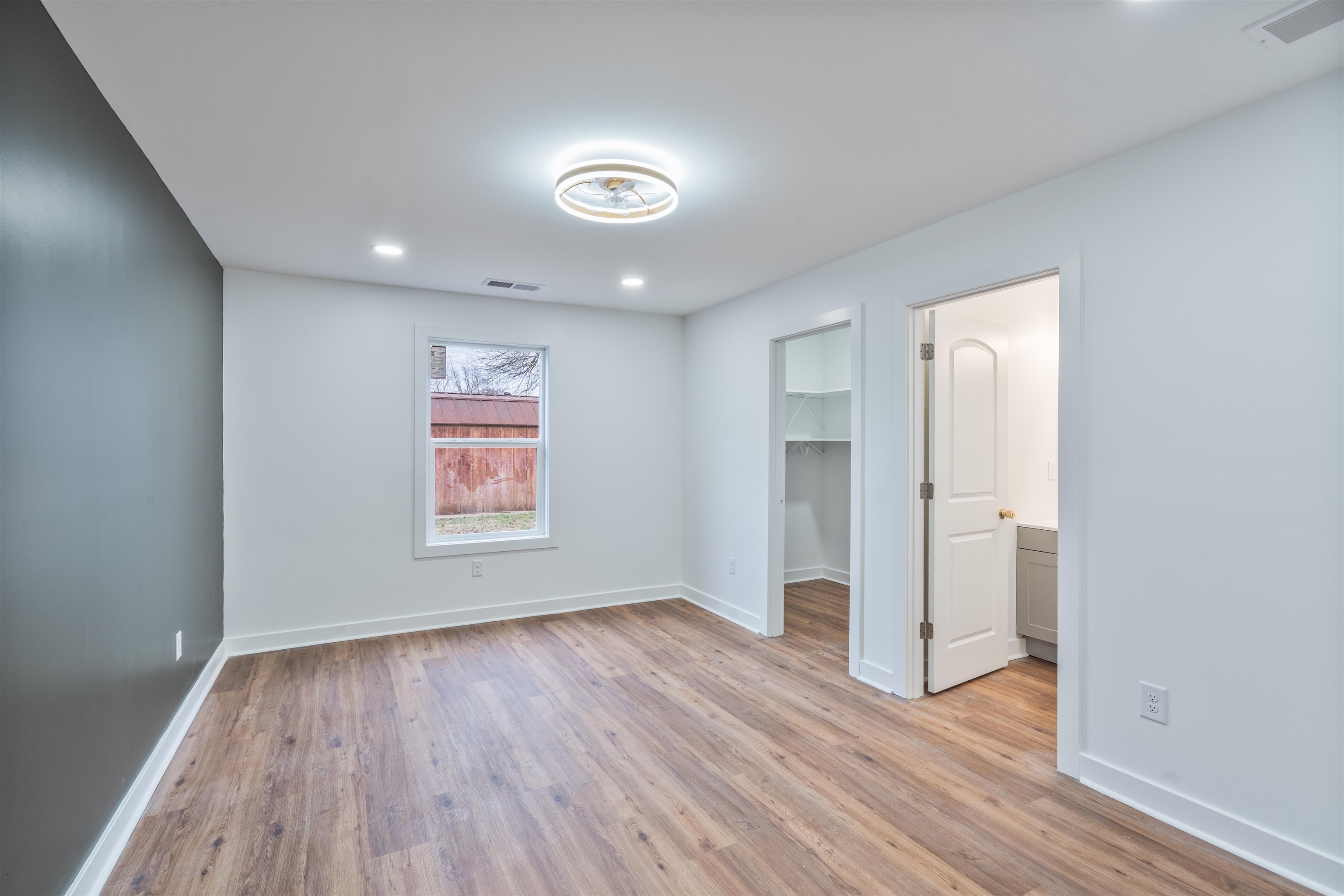 929 Hall Street, Owensboro, Kentucky 42301, 3 Bedrooms Bedrooms, ,2 BathroomsBathrooms,Single Family Residence,For Sale,Hall Street,93983