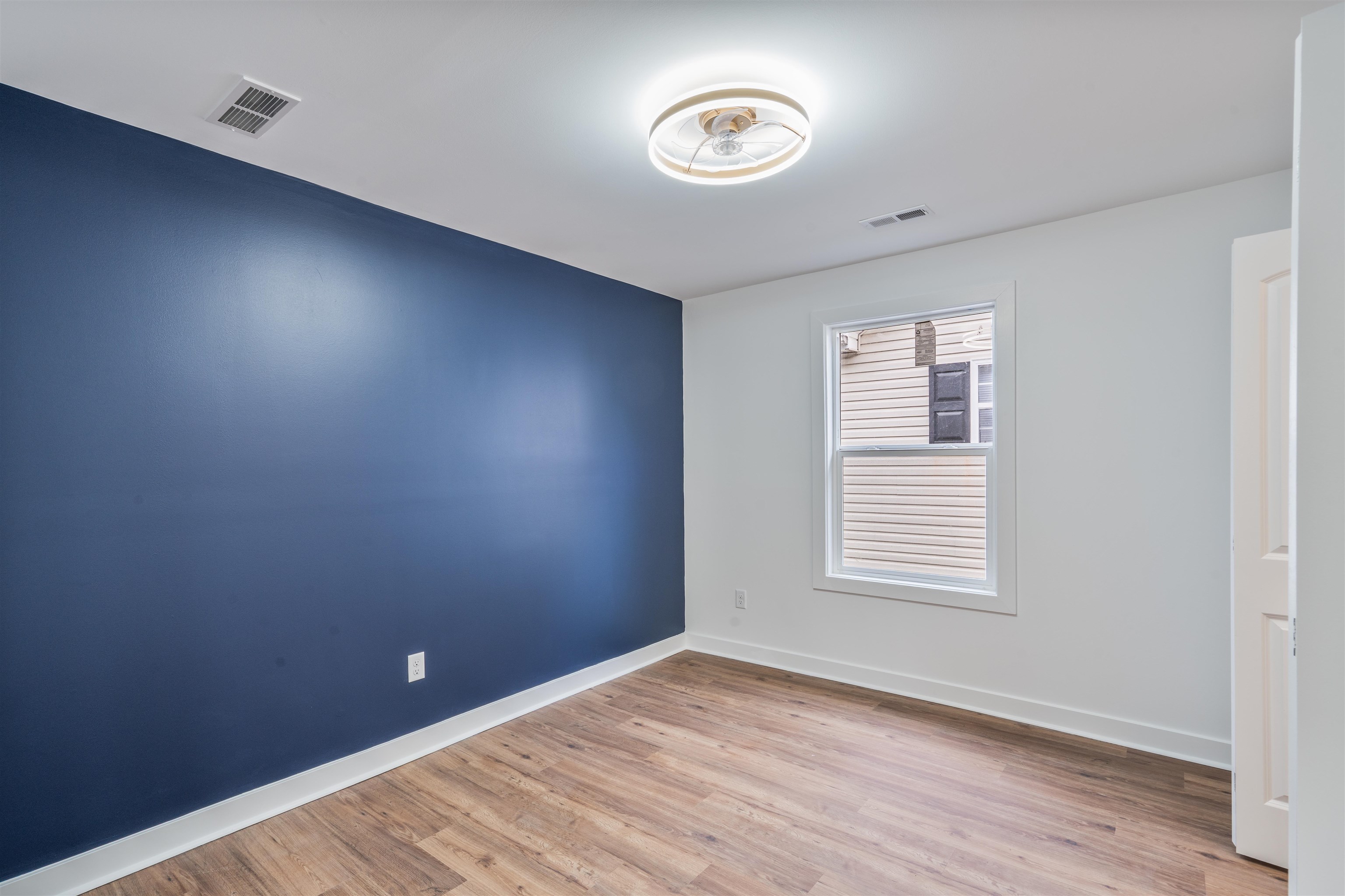 929 Hall Street, Owensboro, Kentucky 42301, 3 Bedrooms Bedrooms, ,2 BathroomsBathrooms,Single Family Residence,For Sale,Hall Street,93983