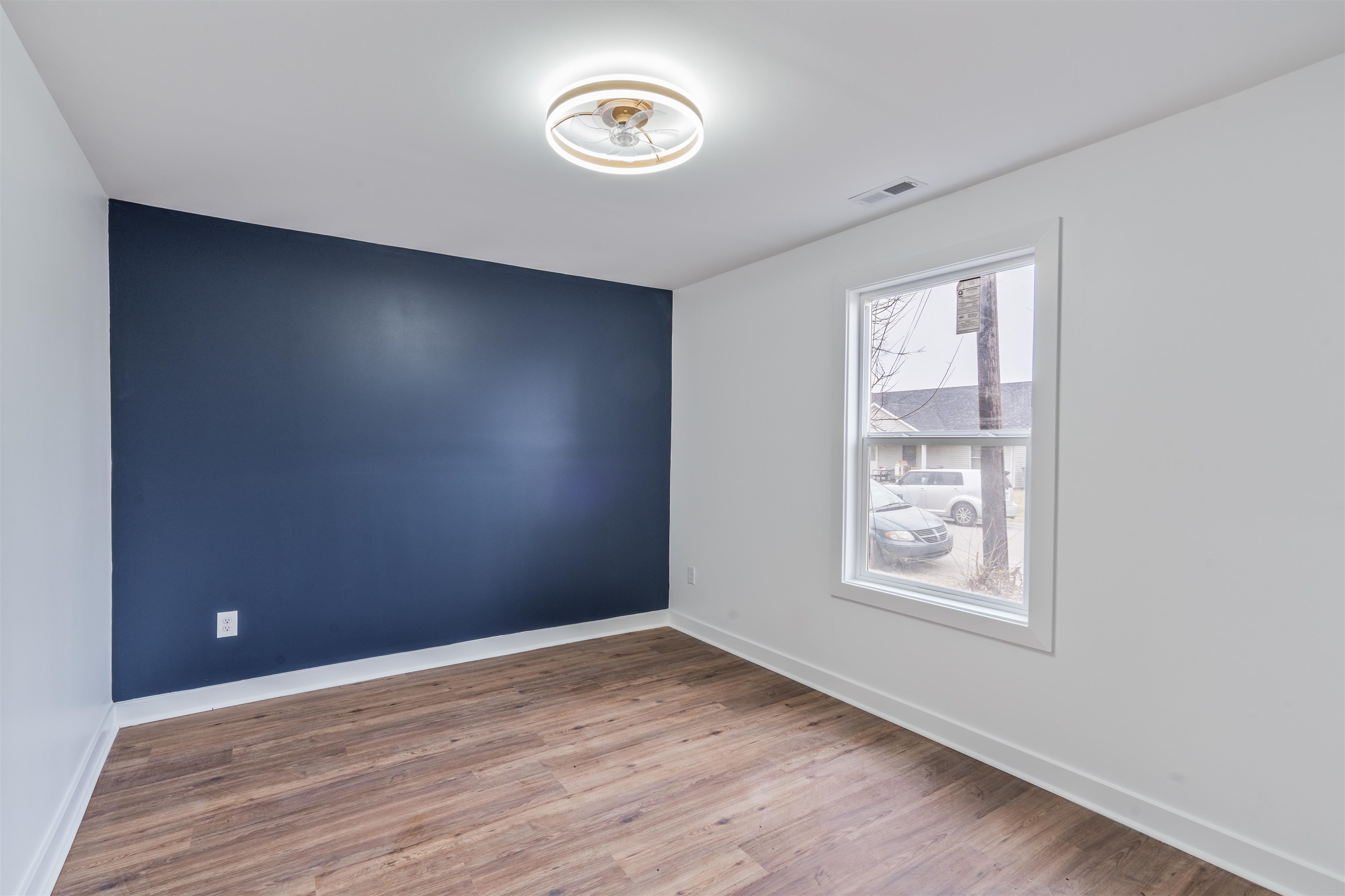 929 Hall Street, Owensboro, Kentucky 42301, 3 Bedrooms Bedrooms, ,2 BathroomsBathrooms,Single Family Residence,For Sale,Hall Street,93983