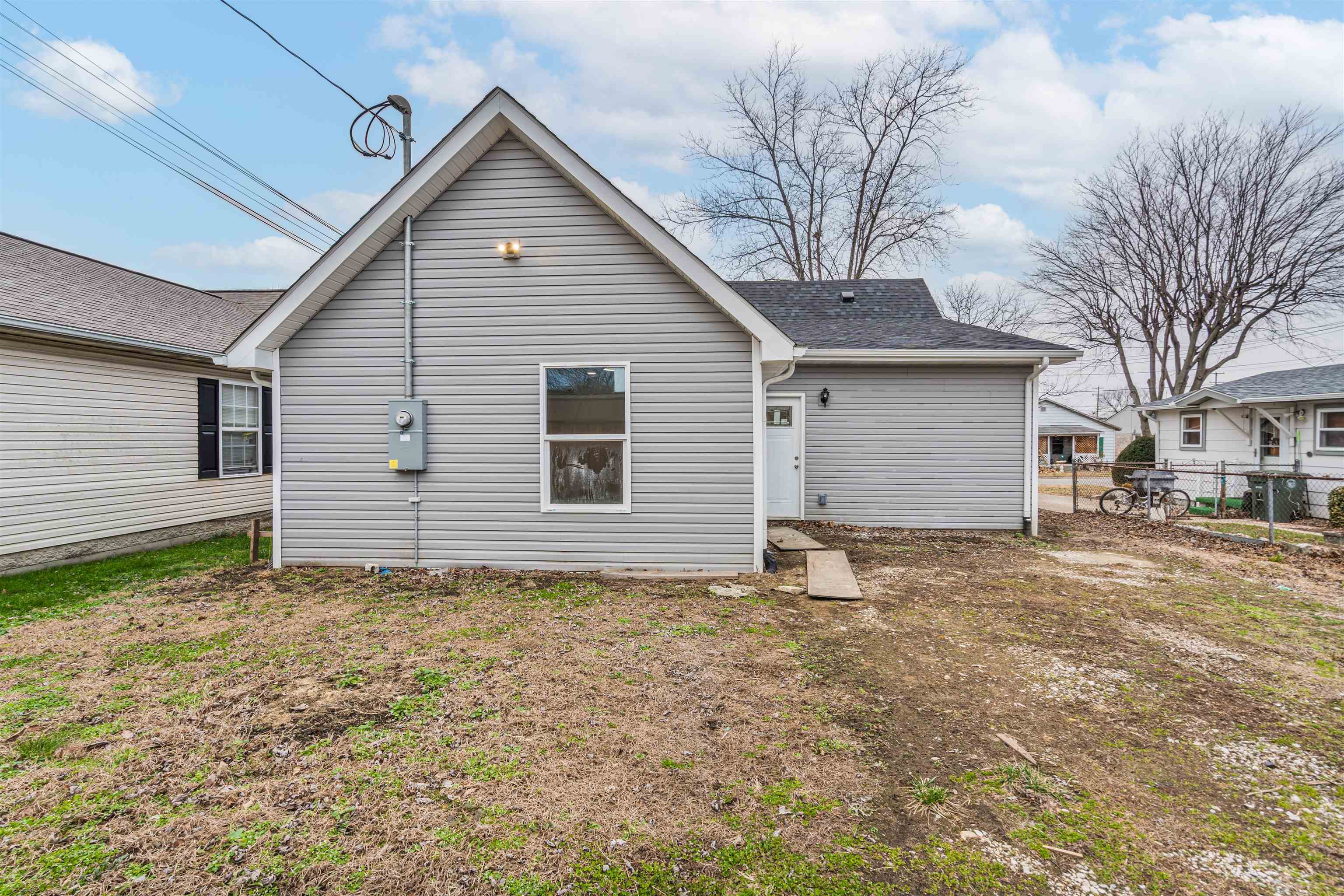 929 Hall Street, Owensboro, Kentucky 42301, 3 Bedrooms Bedrooms, ,2 BathroomsBathrooms,Single Family Residence,For Sale,Hall Street,93983