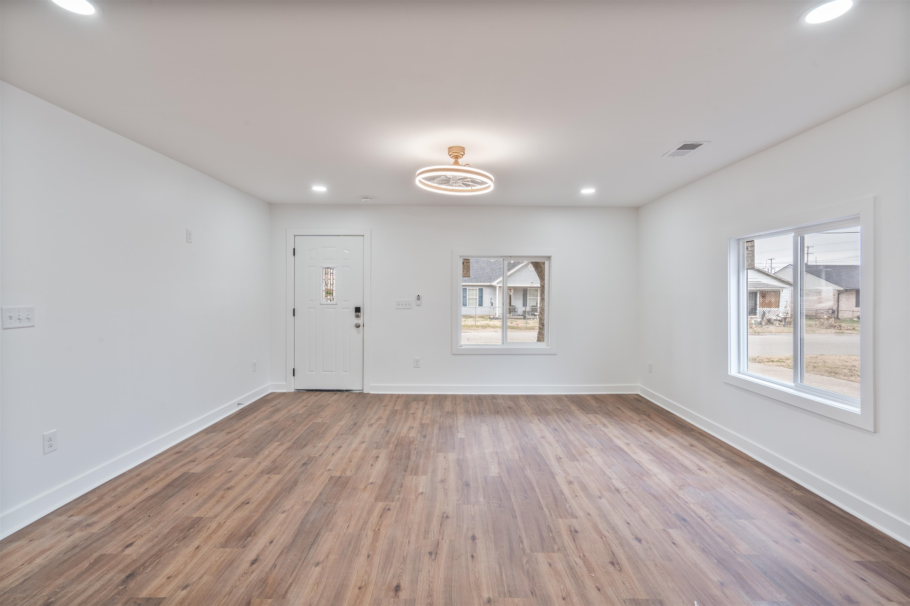 929 Hall Street, Owensboro, Kentucky 42301, 3 Bedrooms Bedrooms, ,2 BathroomsBathrooms,Single Family Residence,For Sale,Hall Street,93983