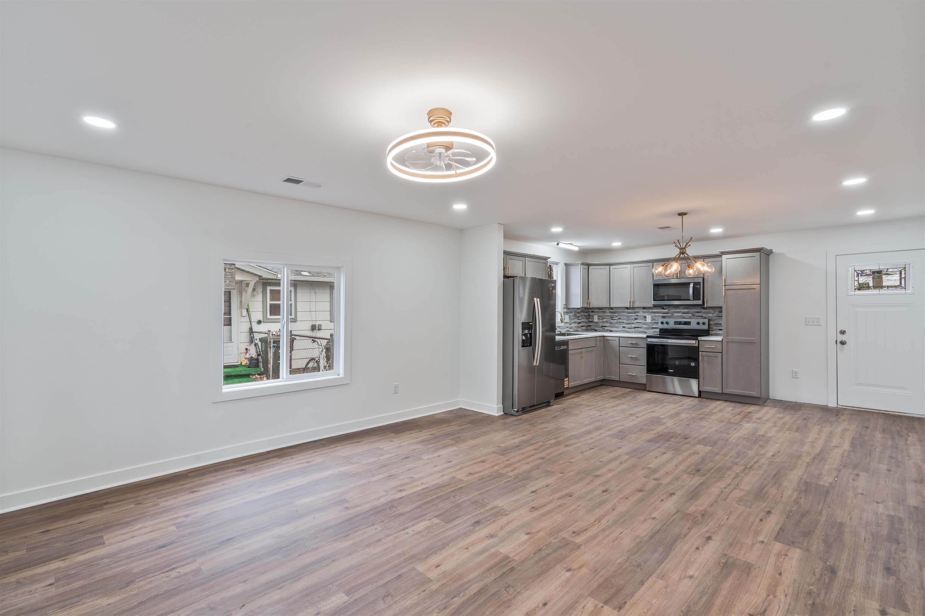 929 Hall Street, Owensboro, Kentucky 42301, 3 Bedrooms Bedrooms, ,2 BathroomsBathrooms,Single Family Residence,For Sale,Hall Street,93983