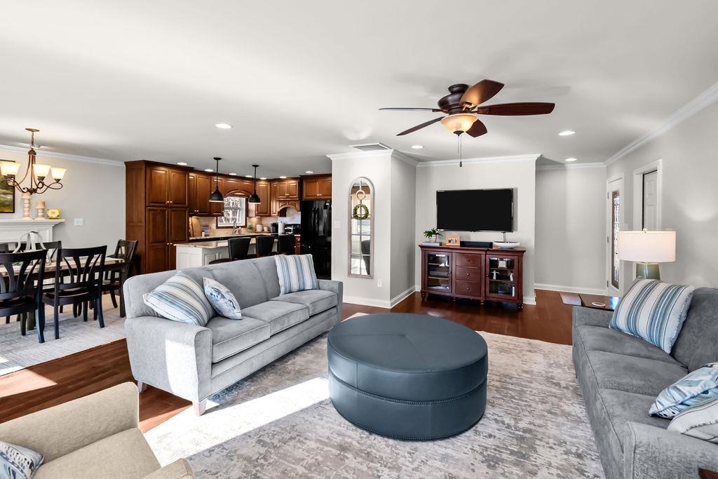 3550 Cannonade Loop North, Owensboro, Kentucky 42303-2443, 3 Bedrooms Bedrooms, ,2 BathroomsBathrooms,Single Family Residence,For Sale,Cannonade Loop North,93984