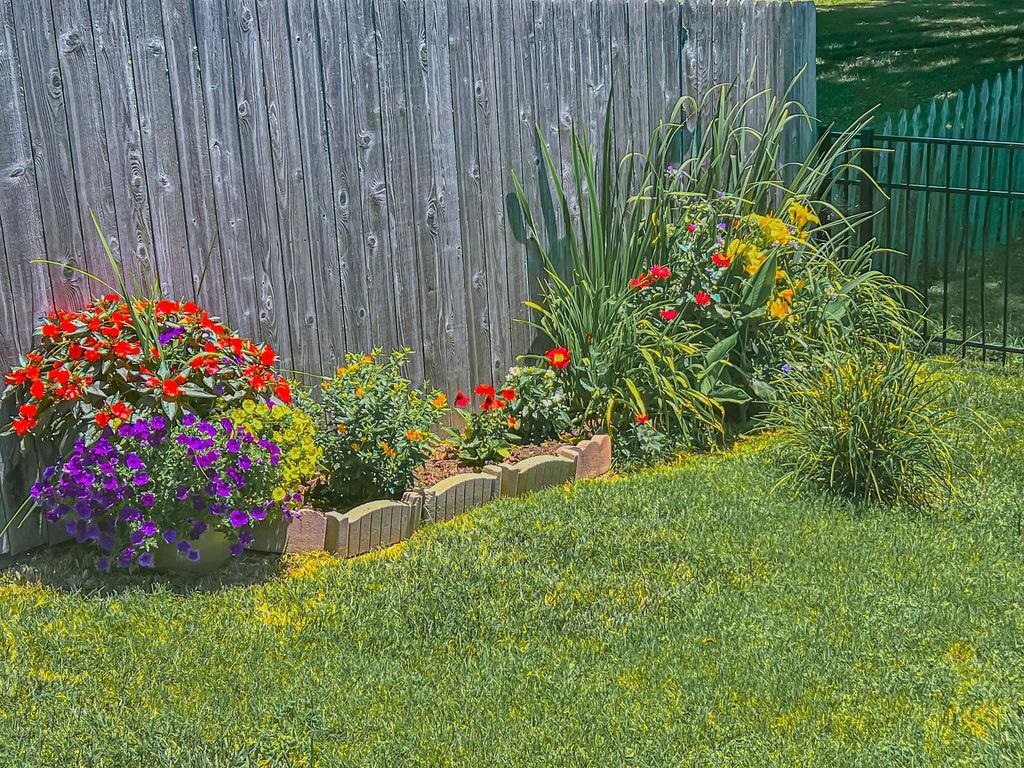 3550 Cannonade Loop North, Owensboro, Kentucky 42303-2443, 3 Bedrooms Bedrooms, ,2 BathroomsBathrooms,Single Family Residence,For Sale,Cannonade Loop North,93984