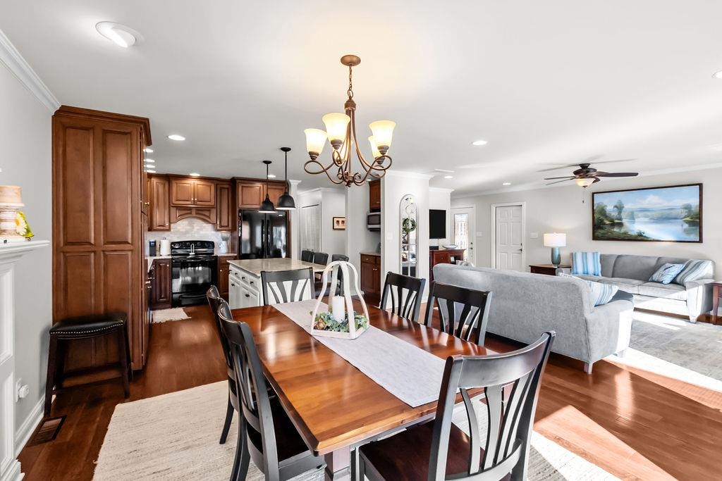 3550 Cannonade Loop North, Owensboro, Kentucky 42303-2443, 3 Bedrooms Bedrooms, ,2 BathroomsBathrooms,Single Family Residence,For Sale,Cannonade Loop North,93984