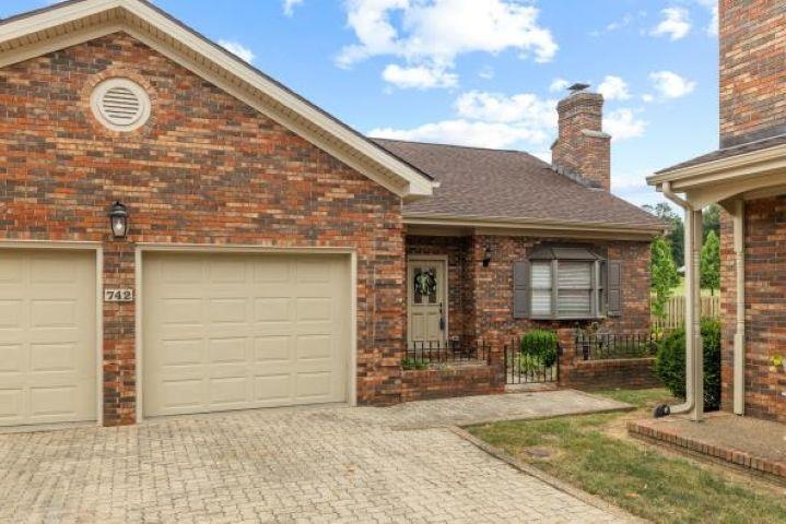 742 Live oak, Owensboro, Kentucky 42303, 2 Bedrooms Bedrooms, ,2 BathroomsBathrooms,Townhouse,For Sale,Live oak,93986