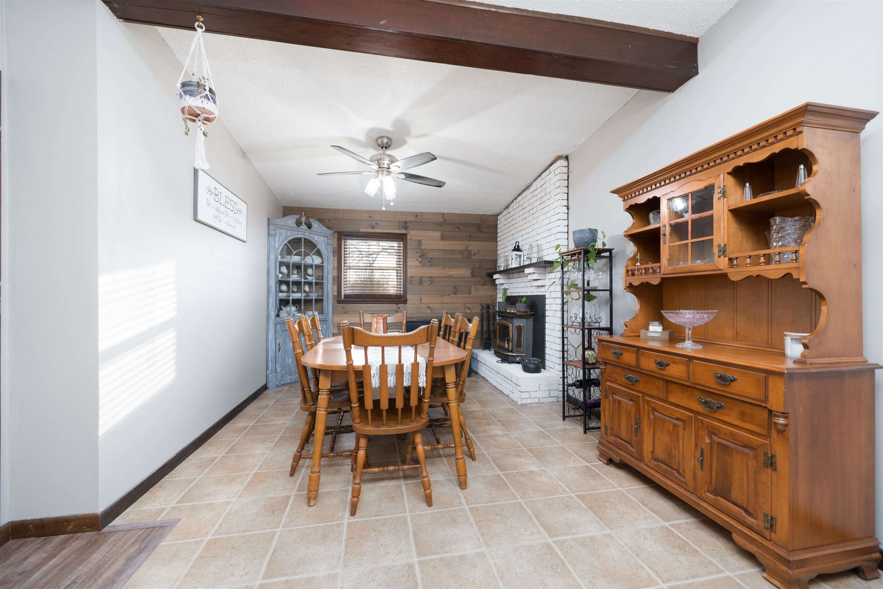 10353 US Highway 60 E, Maceo, Kentucky 42355, 4 Bedrooms Bedrooms, ,2 BathroomsBathrooms,Single Family Residence,For Sale,US Highway 60 E,93987