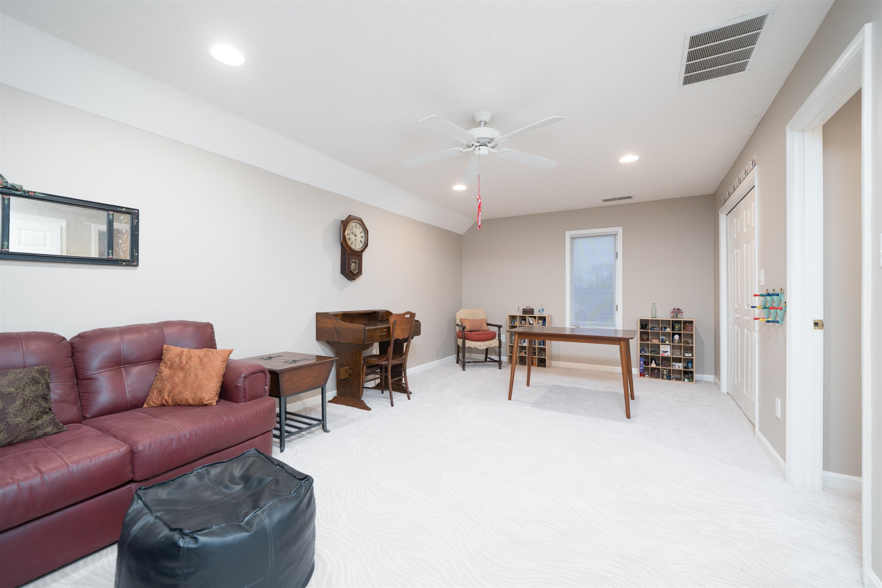 2918 Saratoga Ct, Owensboro, Kentucky 42303, 4 Bedrooms Bedrooms, ,3 BathroomsBathrooms,Single Family Residence,For Sale,Saratoga Ct,93993