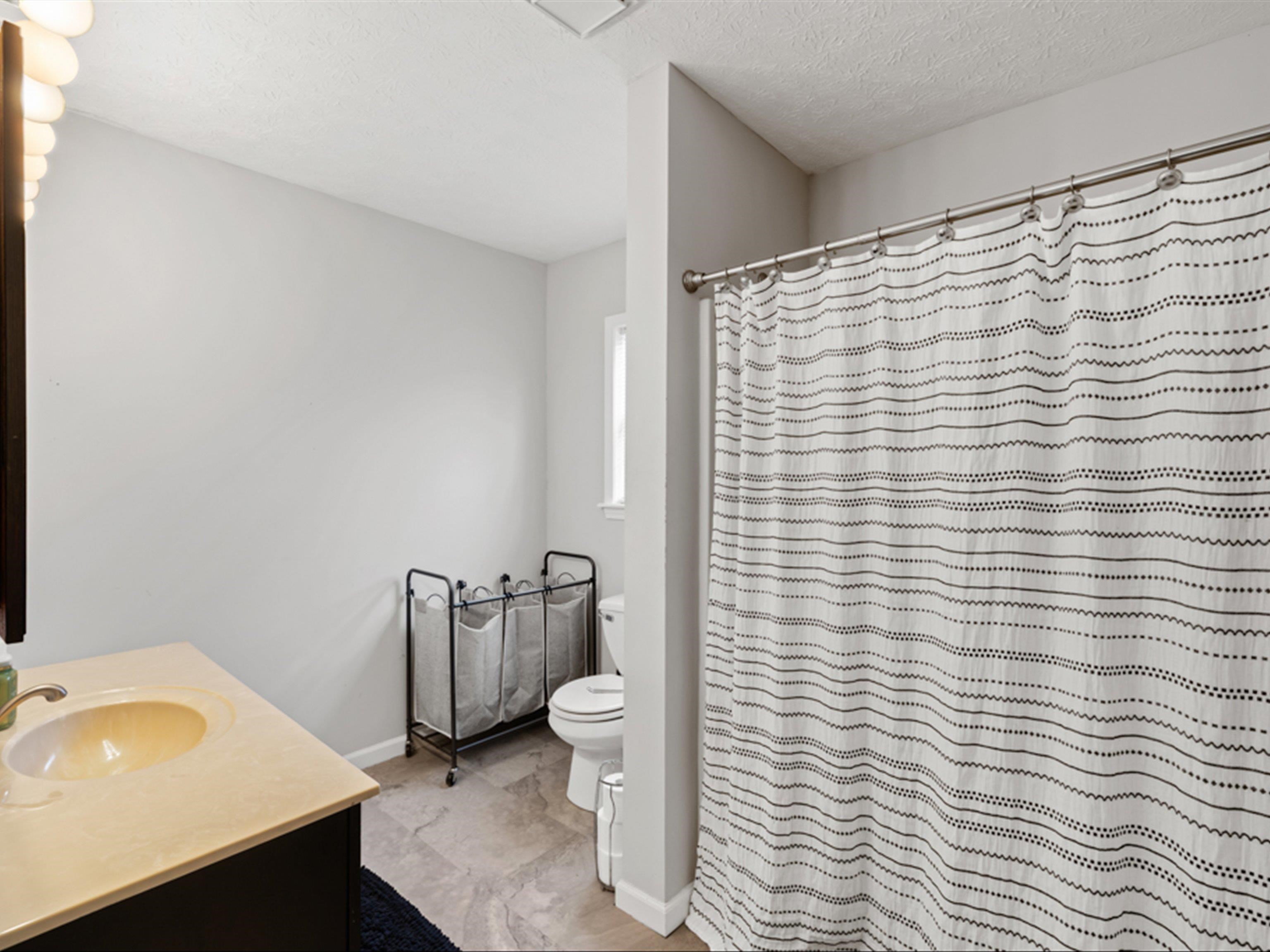 937 River Rd, Central City, Kentucky 42330, 2 Bedrooms Bedrooms, ,2 BathroomsBathrooms,Single Family Residence,For Sale,River Rd,93996