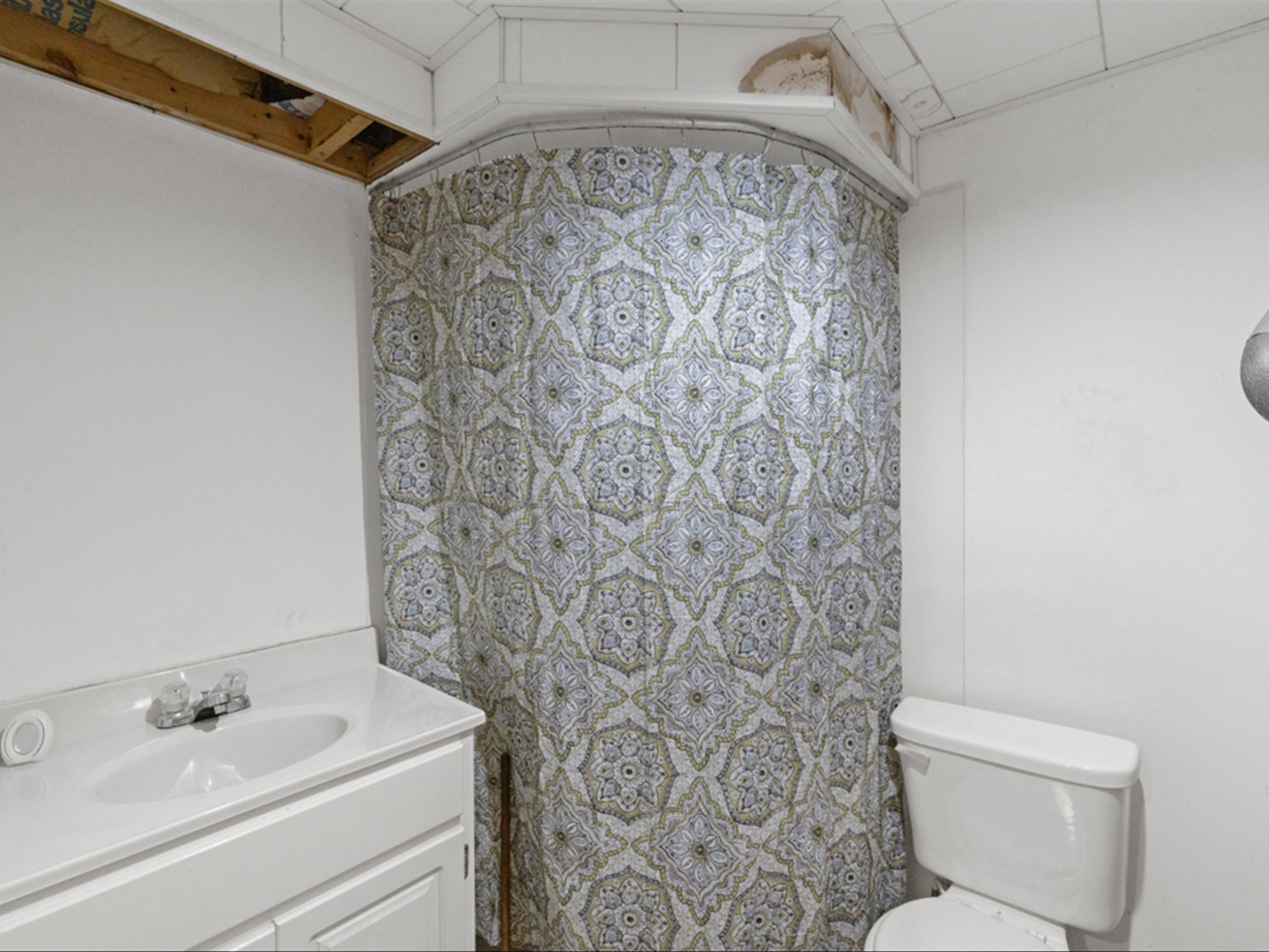 937 River Rd, Central City, Kentucky 42330, 2 Bedrooms Bedrooms, ,2 BathroomsBathrooms,Single Family Residence,For Sale,River Rd,93996