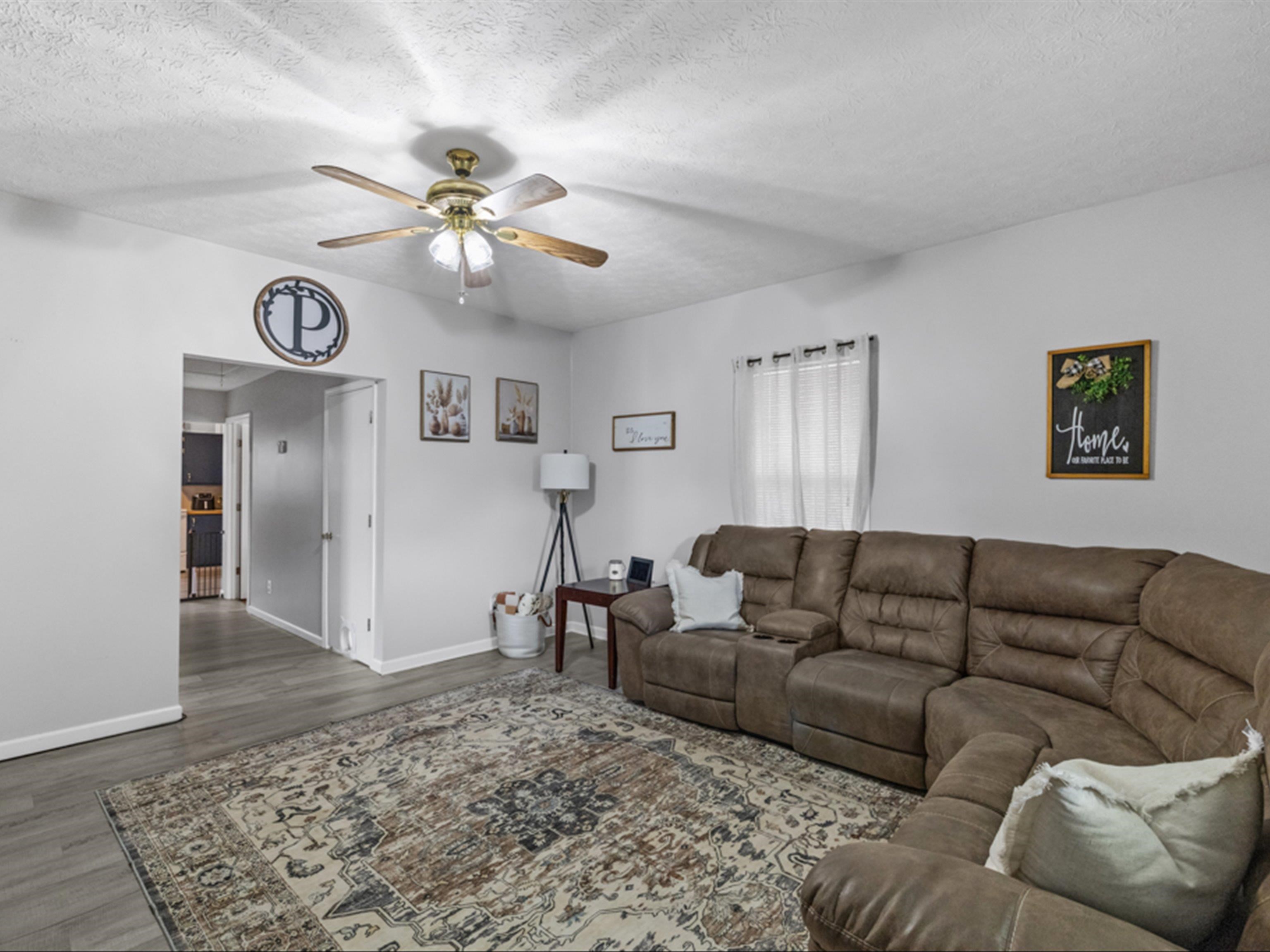 937 River Rd, Central City, Kentucky 42330, 2 Bedrooms Bedrooms, ,2 BathroomsBathrooms,Single Family Residence,For Sale,River Rd,93996