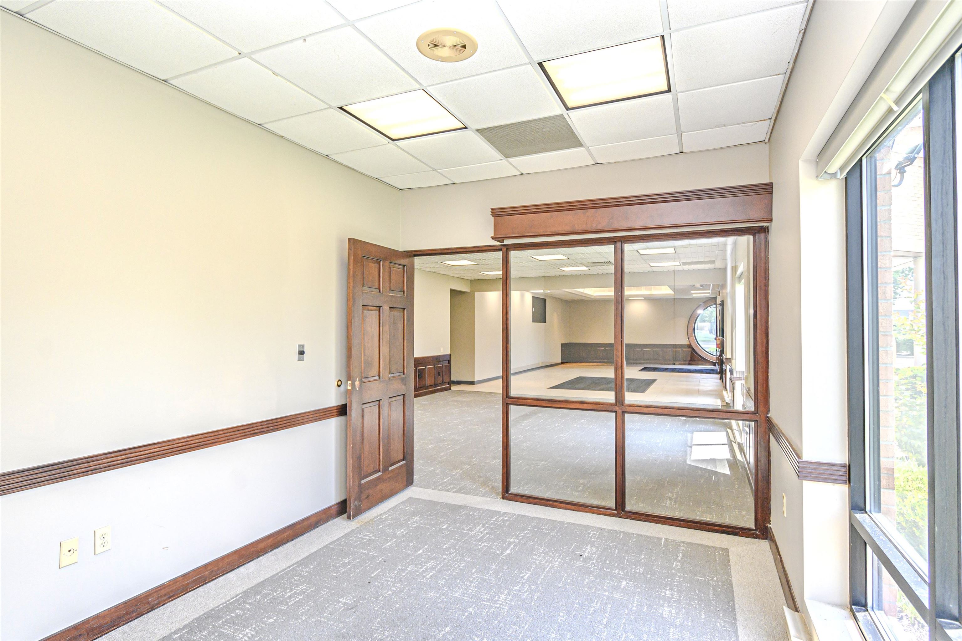 1350 Carter Rd, Owensboro, Kentucky 42301, ,Retail,For Sale,Carter Rd,93998