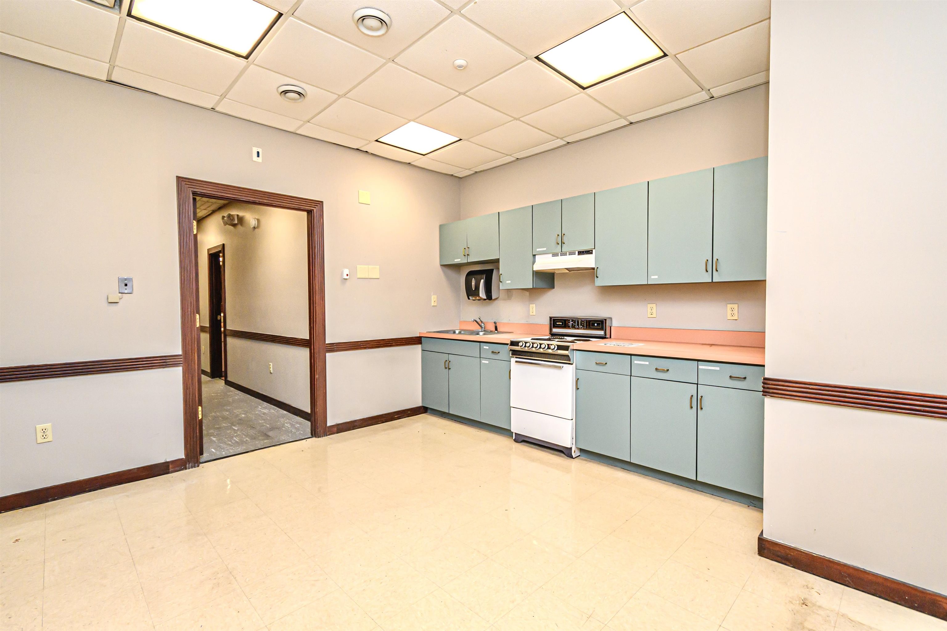 1350 Carter Rd, Owensboro, Kentucky 42301, ,Retail,For Sale,Carter Rd,93998