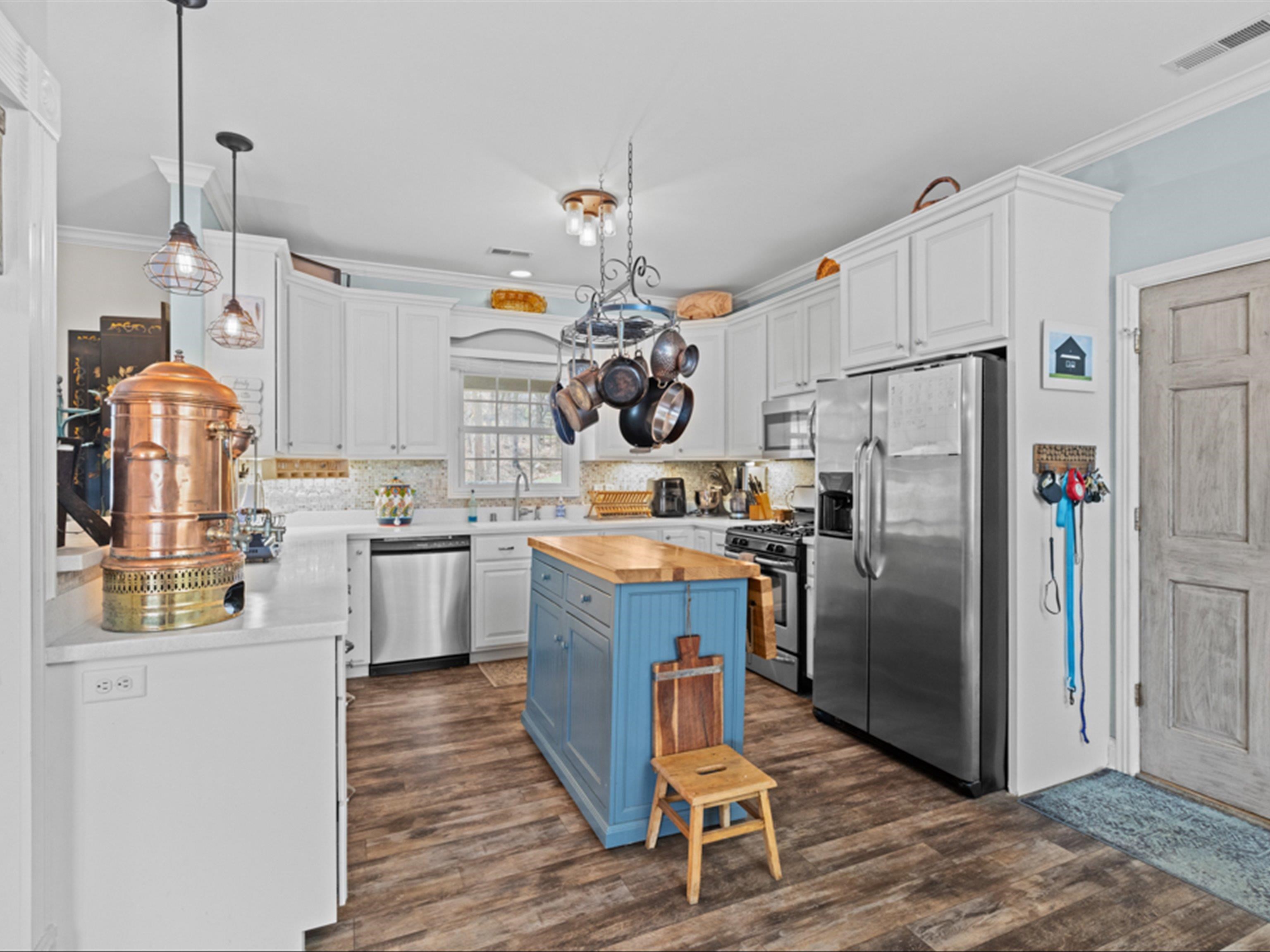 6512 Waterford Pl, Owensboro, Kentucky 42303, 3 Bedrooms Bedrooms, ,2 BathroomsBathrooms,Single Family Residence,For Sale,Waterford Pl,94000