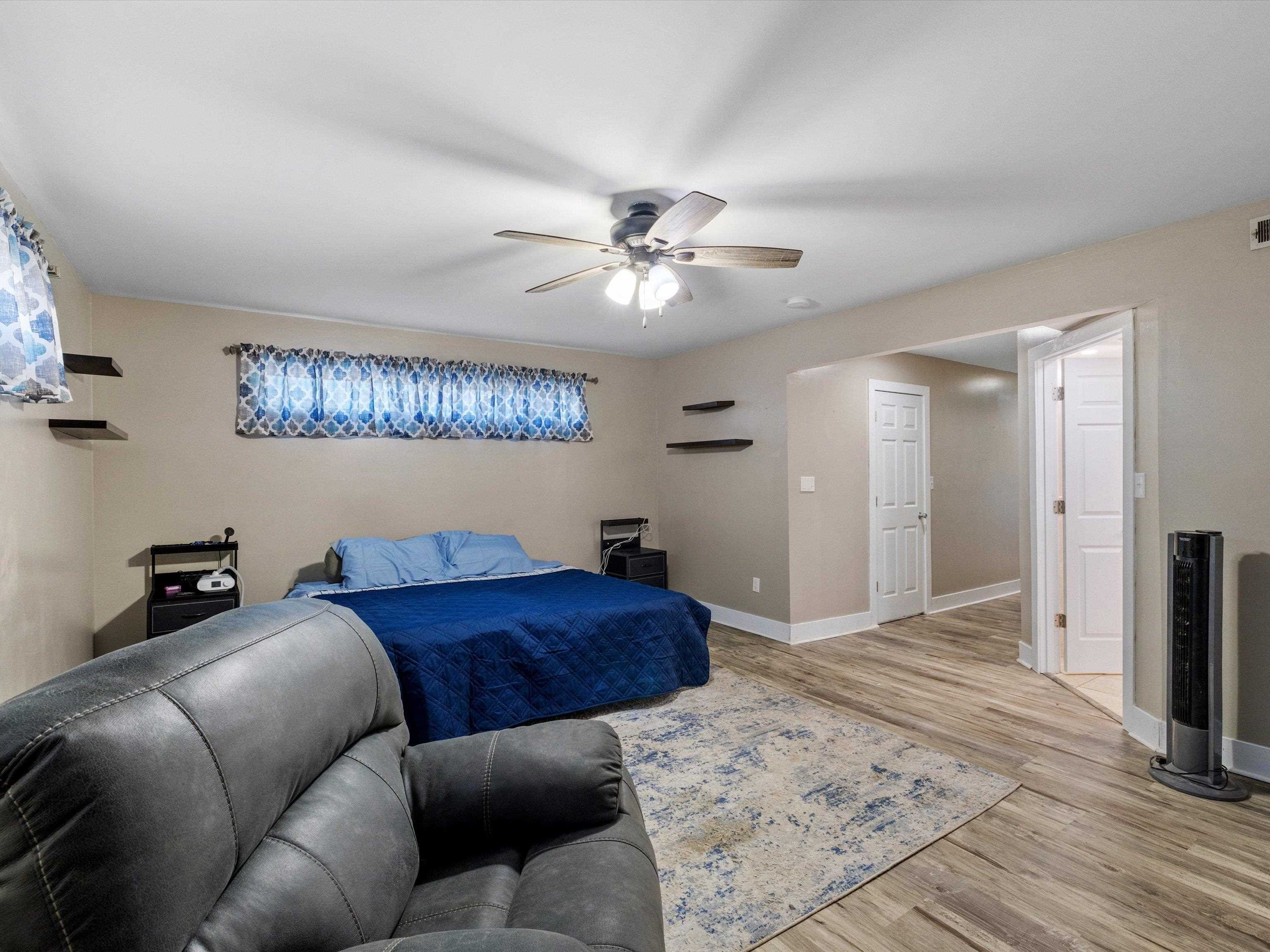 515 Hillcrest Circle, Hawesville, Kentucky 42348, 4 Bedrooms Bedrooms, ,2 BathroomsBathrooms,Single Family Residence,For Sale,Hillcrest Circle,94002