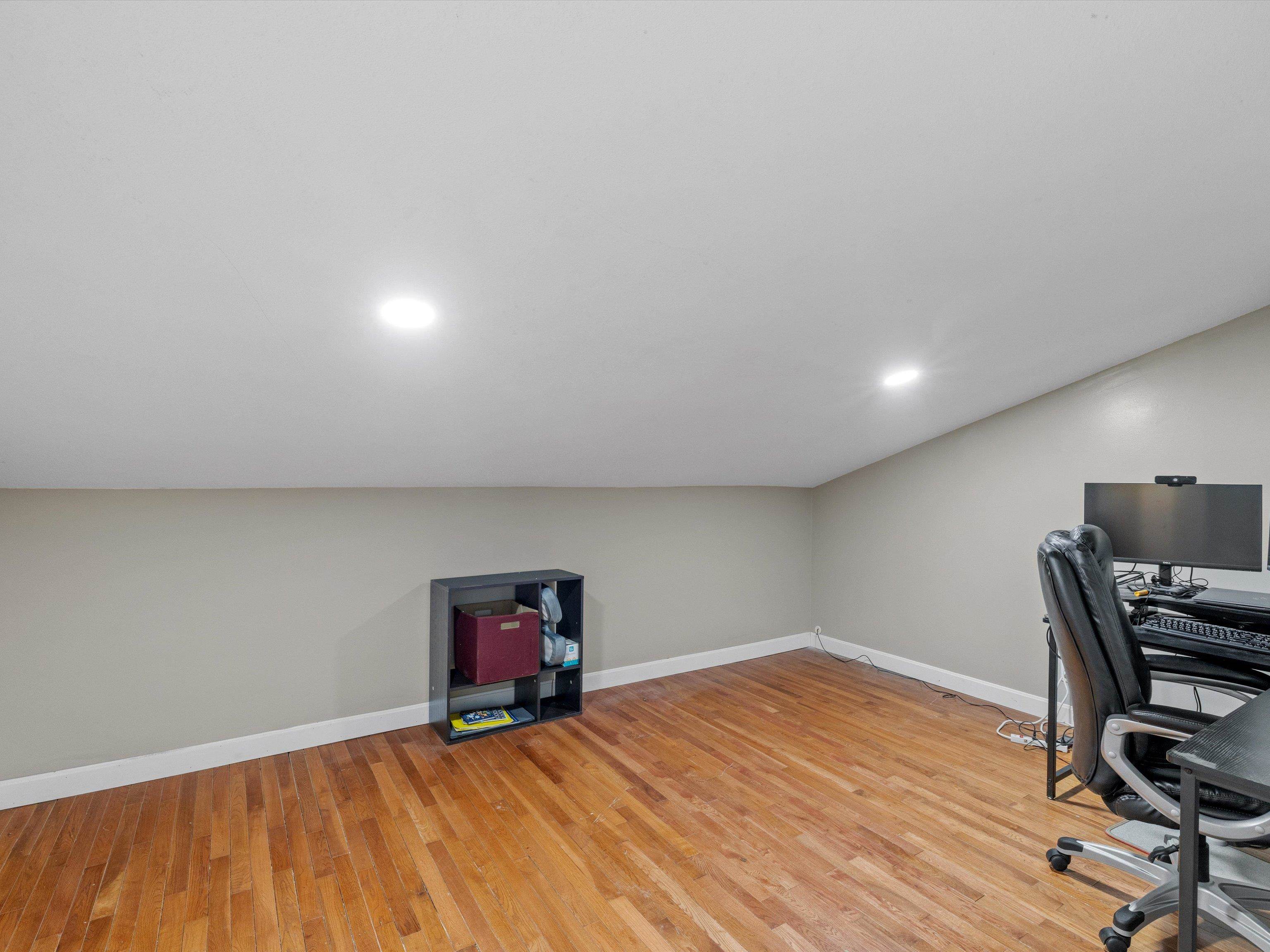 515 Hillcrest Circle, Hawesville, Kentucky 42348, 4 Bedrooms Bedrooms, ,2 BathroomsBathrooms,Single Family Residence,For Sale,Hillcrest Circle,94002