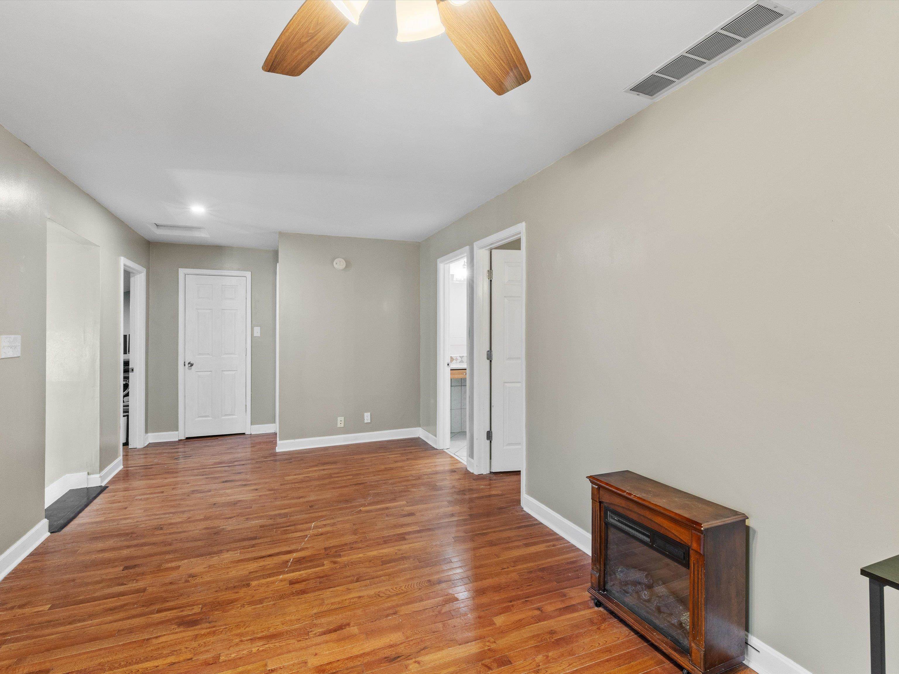 515 Hillcrest Circle, Hawesville, Kentucky 42348, 4 Bedrooms Bedrooms, ,2 BathroomsBathrooms,Single Family Residence,For Sale,Hillcrest Circle,94002