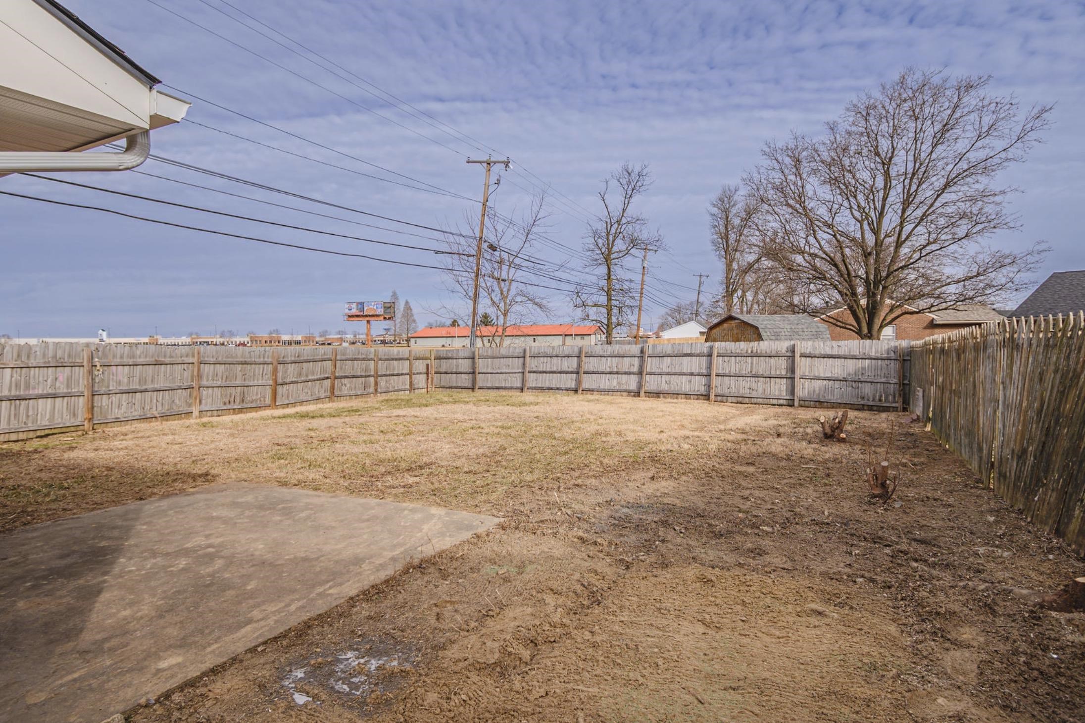 2517 Latrobe Ave, Owensboro, Kentucky 42301, 3 Bedrooms Bedrooms, ,1 BathroomBathrooms,Single Family Residence,For Sale,Latrobe Ave,94005