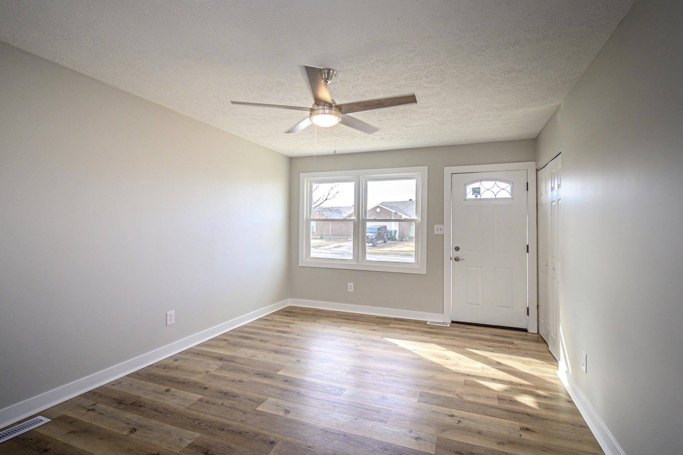 2517 Latrobe Ave, Owensboro, Kentucky 42301, 3 Bedrooms Bedrooms, ,1 BathroomBathrooms,Single Family Residence,For Sale,Latrobe Ave,94005