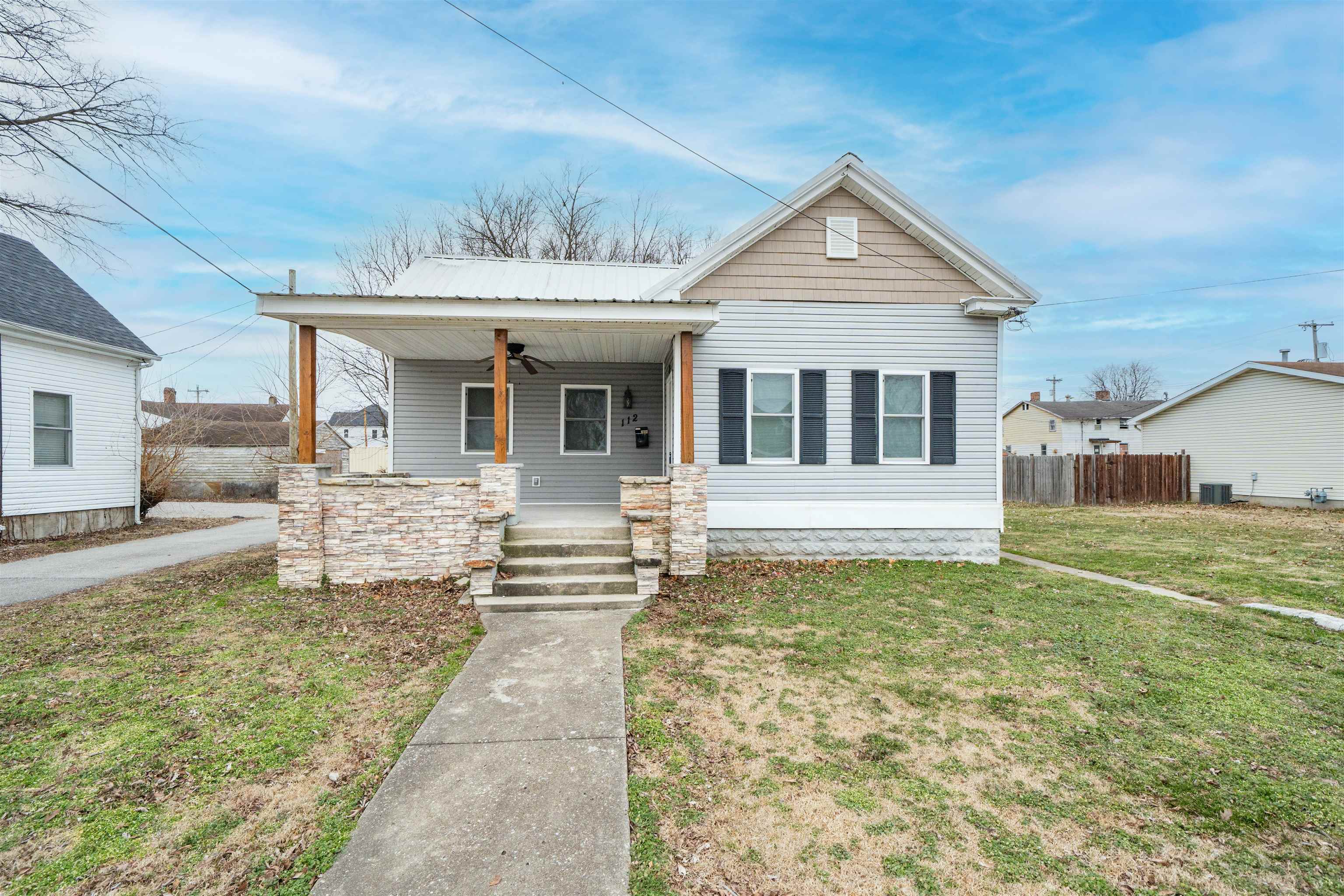 112 Sycamore Street, Owensboro, Kentucky 42301, 3 Bedrooms Bedrooms, ,2 BathroomsBathrooms,Single Family Residence,For Sale,Sycamore Street,94013