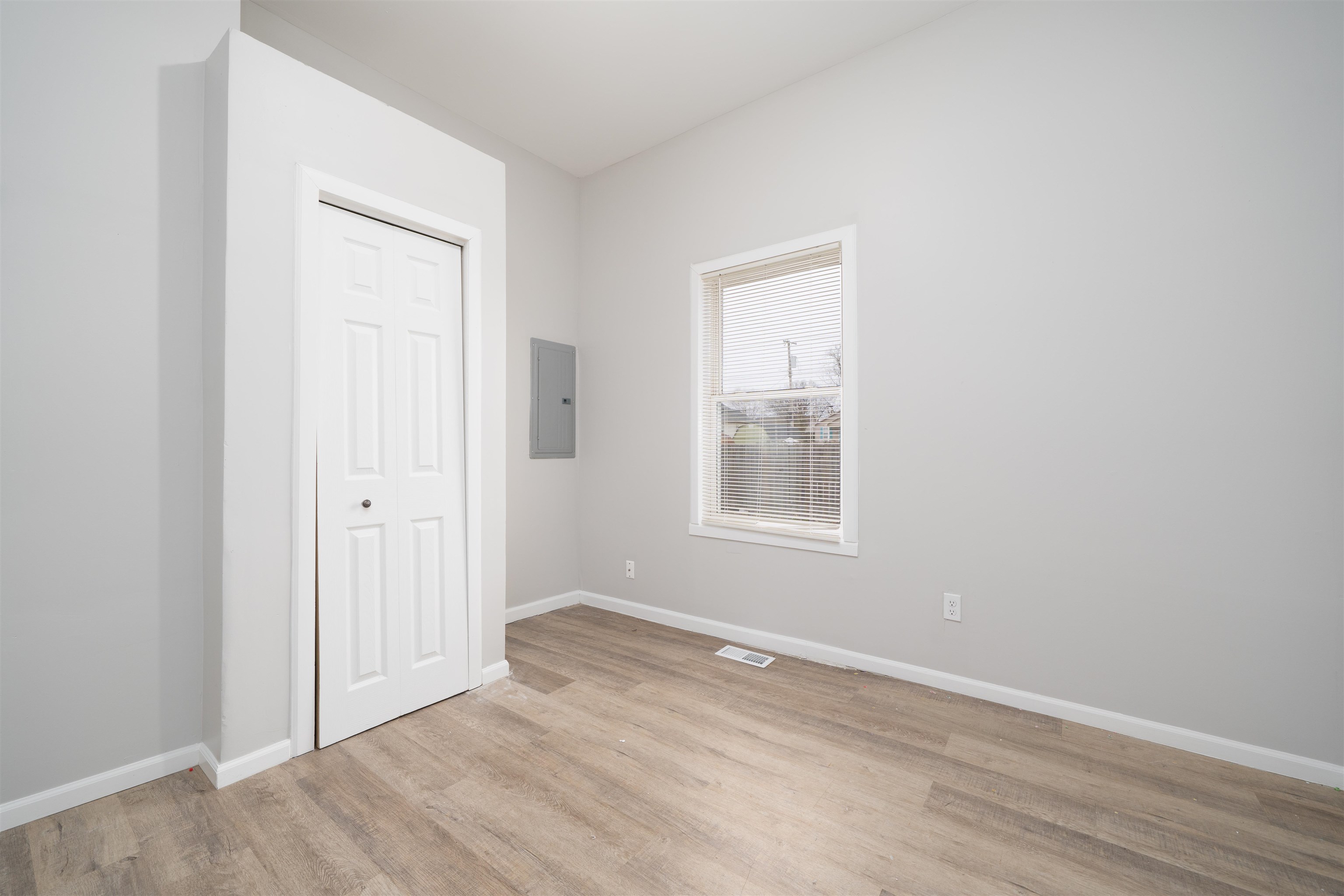 112 Sycamore Street, Owensboro, Kentucky 42301, 3 Bedrooms Bedrooms, ,2 BathroomsBathrooms,Single Family Residence,For Sale,Sycamore Street,94013