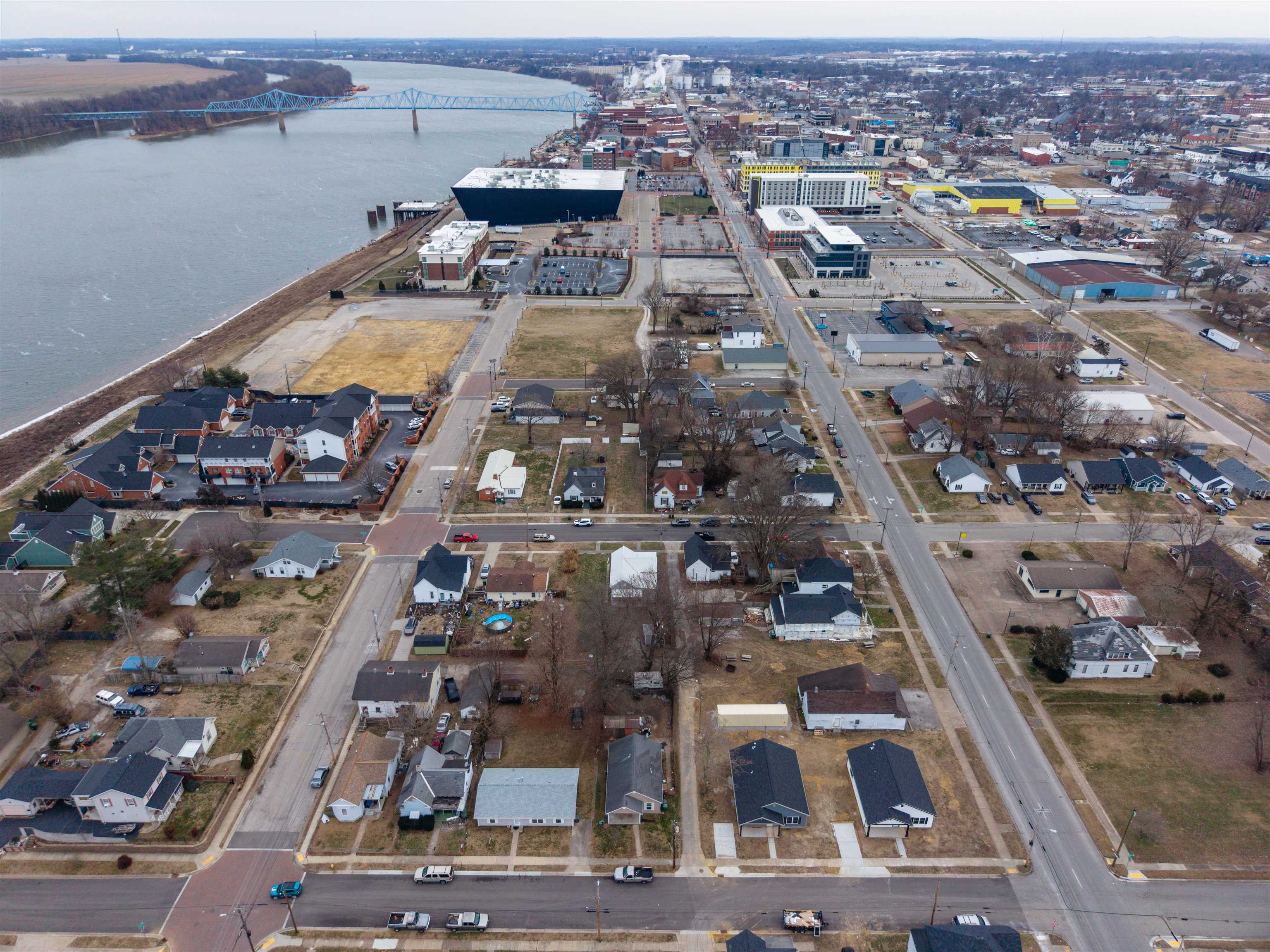 112 Sycamore Street, Owensboro, Kentucky 42301, 3 Bedrooms Bedrooms, ,2 BathroomsBathrooms,Single Family Residence,For Sale,Sycamore Street,94013