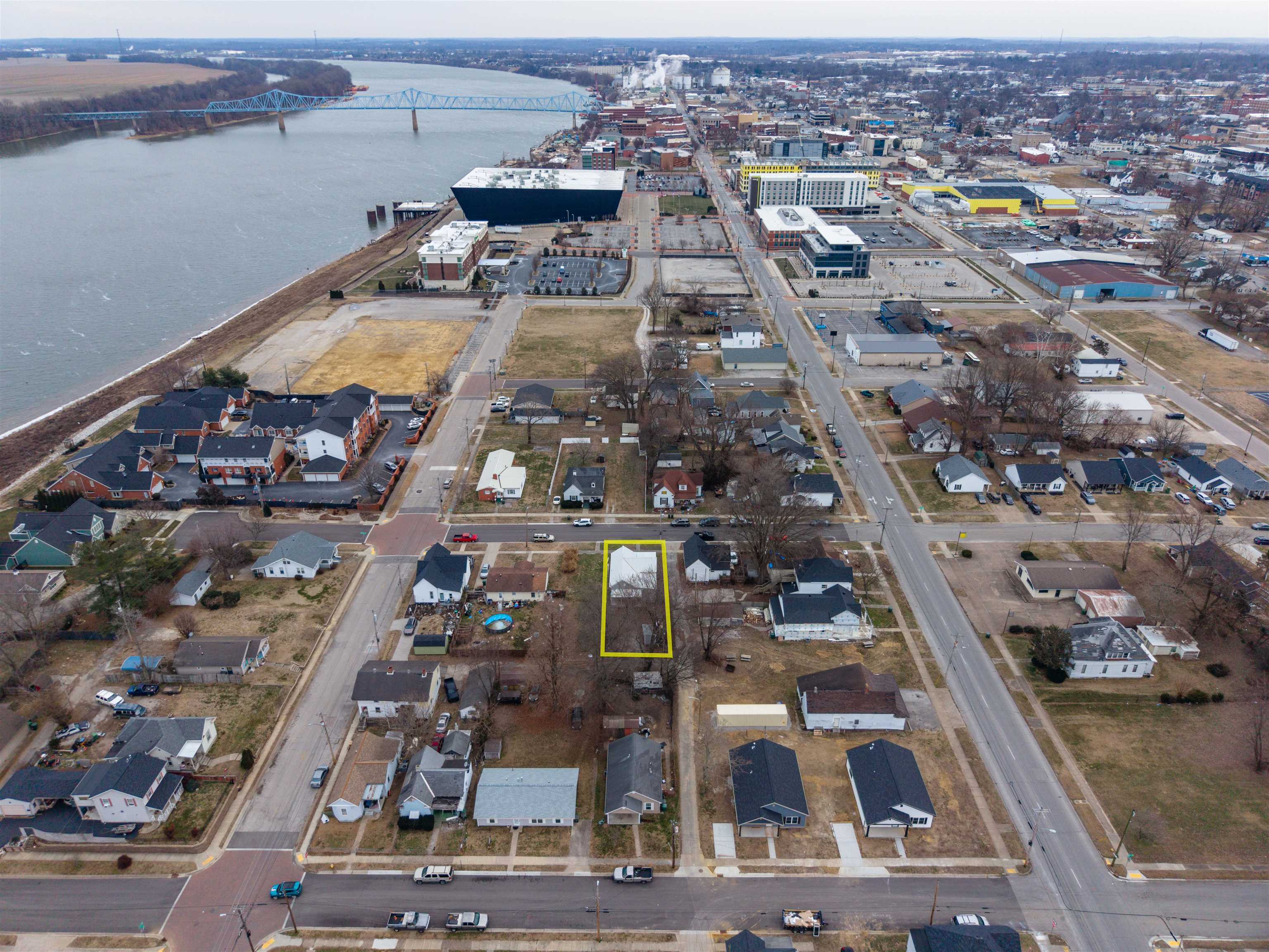 112 Sycamore Street, Owensboro, Kentucky 42301, 3 Bedrooms Bedrooms, ,2 BathroomsBathrooms,Single Family Residence,For Sale,Sycamore Street,94013