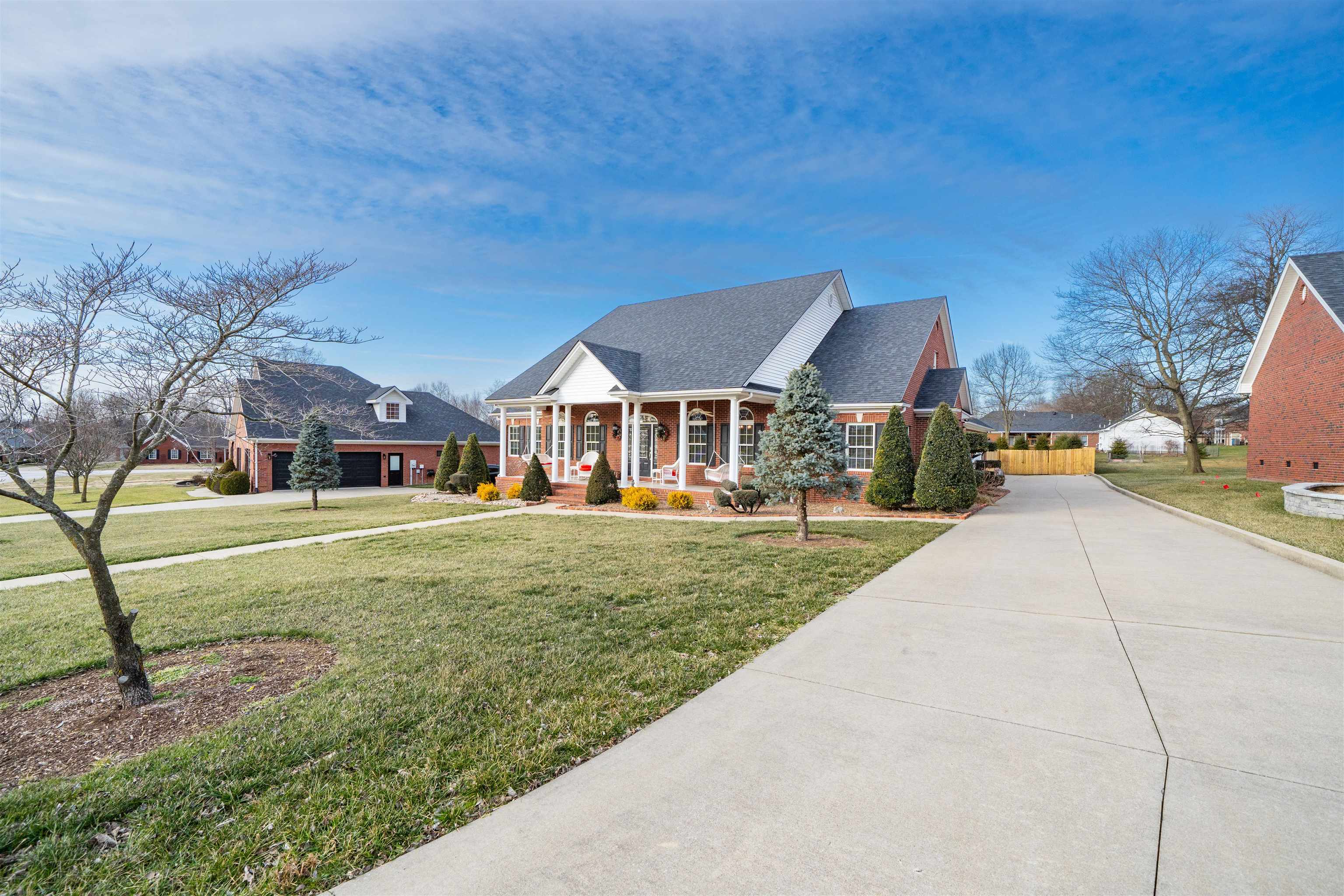 5457 Ridge Pointe ct, Owensboro, Kentucky 42301, 5 Bedrooms Bedrooms, ,3 BathroomsBathrooms,Single Family Residence,For Sale,Ridge Pointe ct,94014