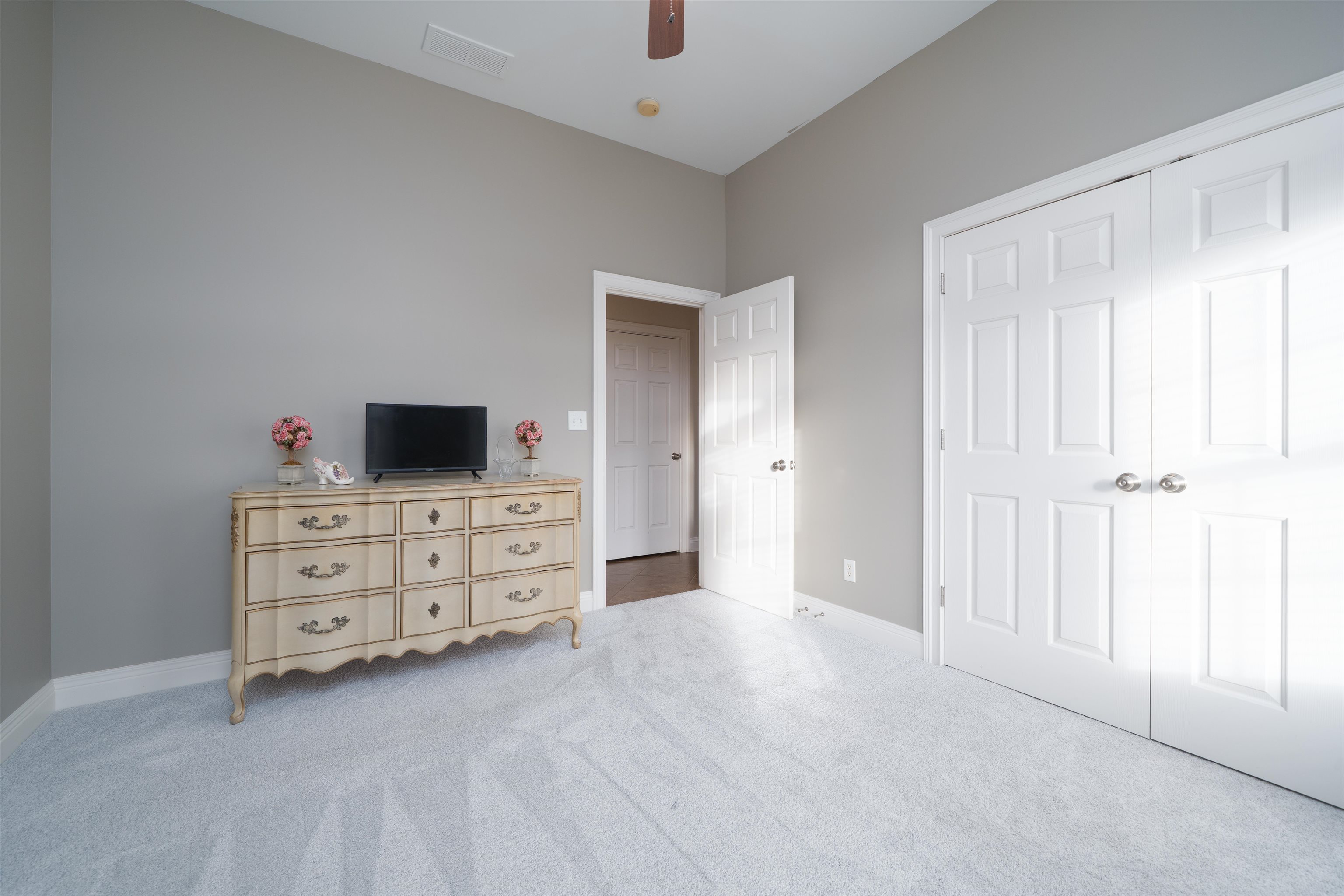 5457 Ridge Pointe ct, Owensboro, Kentucky 42301, 5 Bedrooms Bedrooms, ,3 BathroomsBathrooms,Single Family Residence,For Sale,Ridge Pointe ct,94014