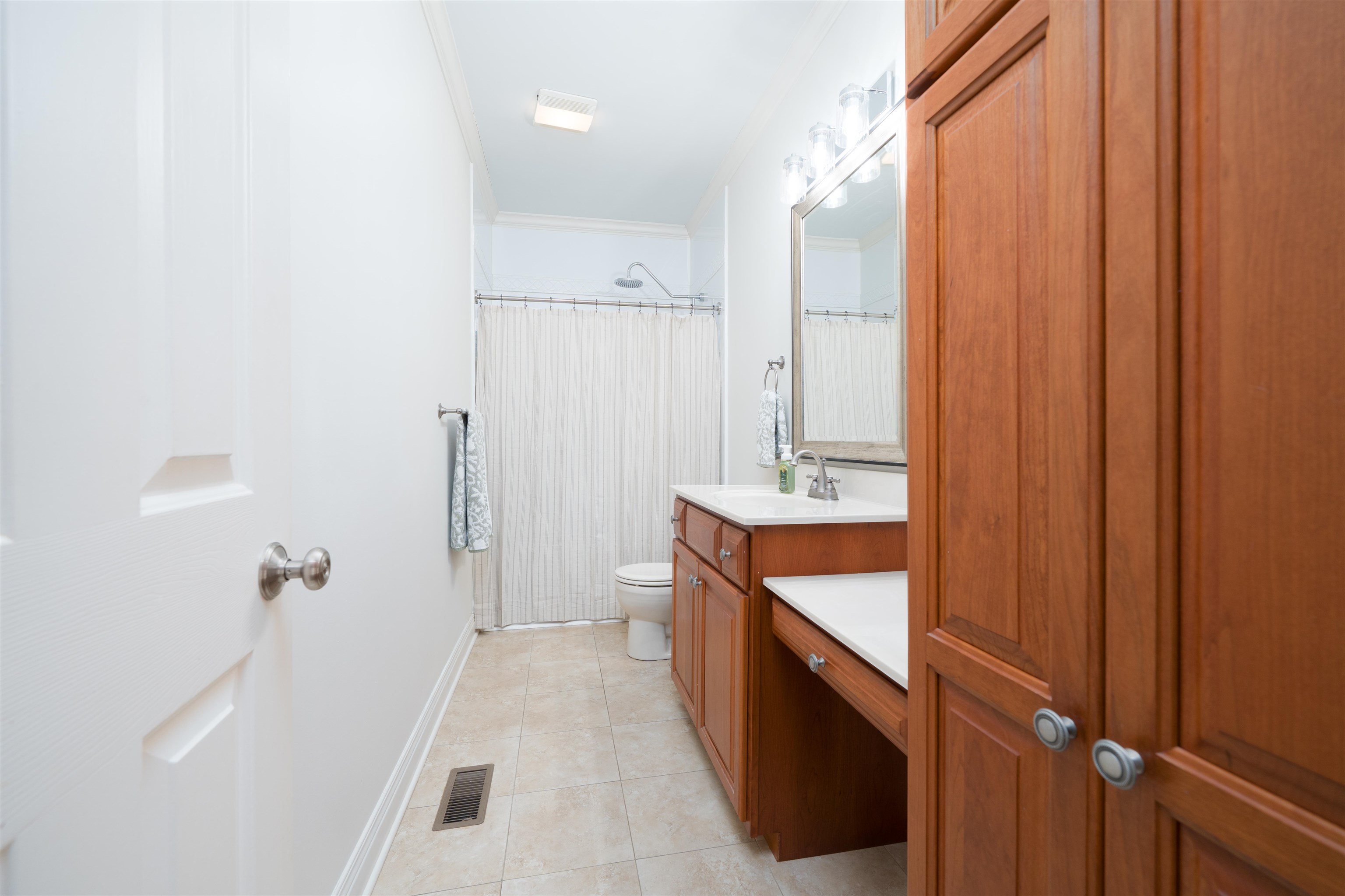 5457 Ridge Pointe ct, Owensboro, Kentucky 42301, 5 Bedrooms Bedrooms, ,3 BathroomsBathrooms,Single Family Residence,For Sale,Ridge Pointe ct,94014