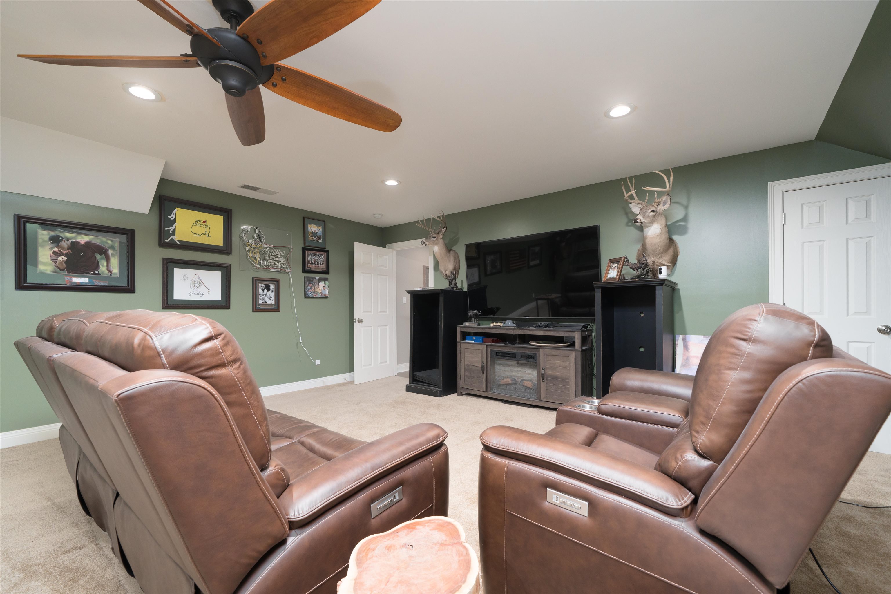 5457 Ridge Pointe ct, Owensboro, Kentucky 42301, 5 Bedrooms Bedrooms, ,3 BathroomsBathrooms,Single Family Residence,For Sale,Ridge Pointe ct,94014