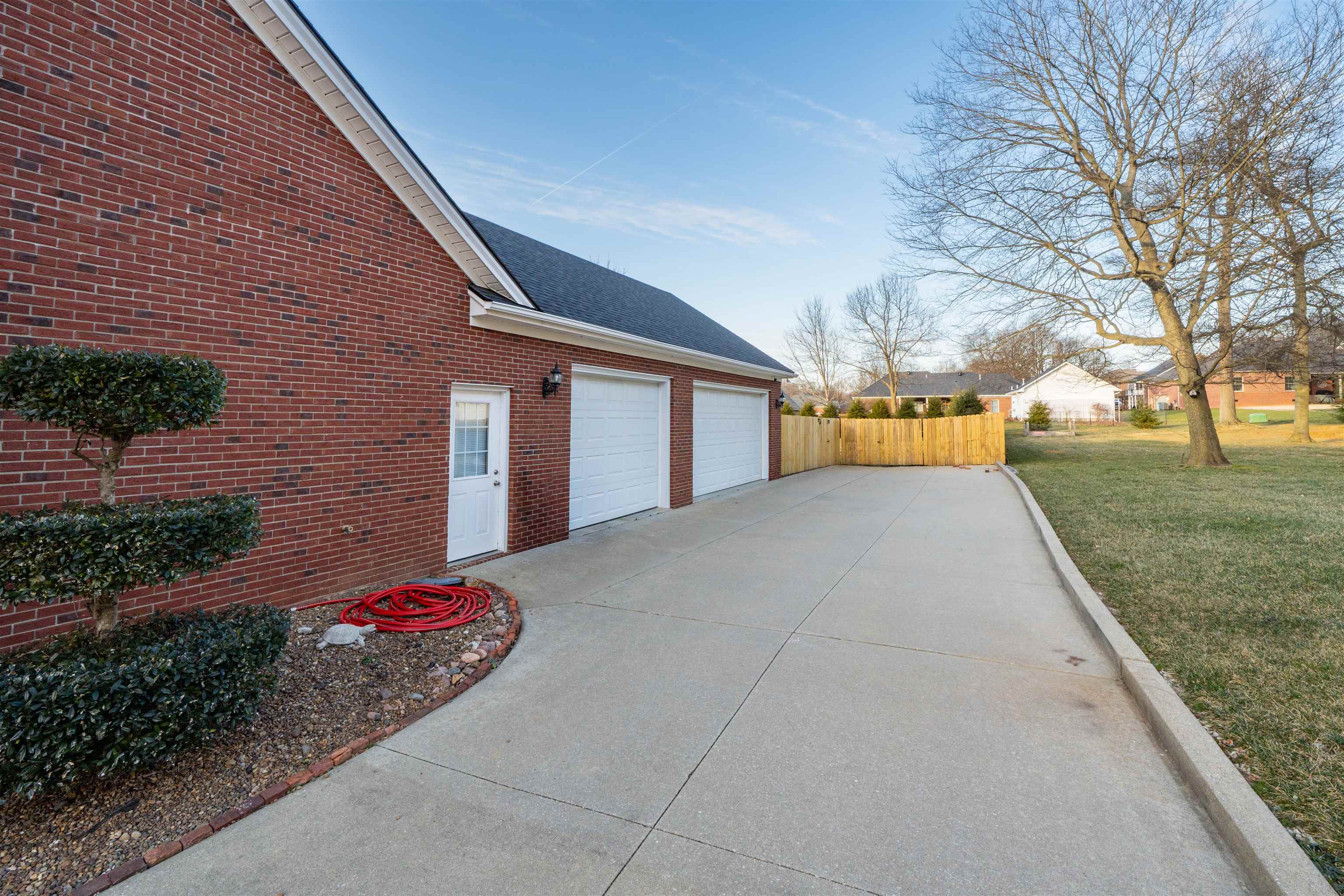 5457 Ridge Pointe ct, Owensboro, Kentucky 42301, 5 Bedrooms Bedrooms, ,3 BathroomsBathrooms,Single Family Residence,For Sale,Ridge Pointe ct,94014