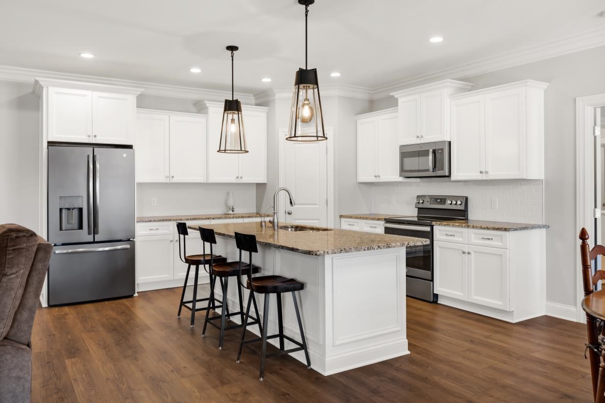 6314 Springwood Drive, Owensboro, Kentucky 42301, 4 Bedrooms Bedrooms, ,2 BathroomsBathrooms,Single Family Residence,For Sale,Springwood Drive,94015