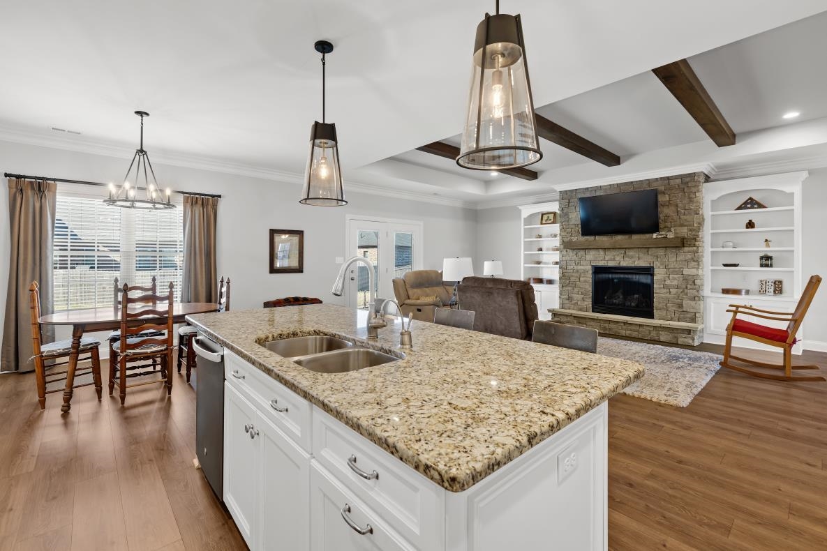 6314 Springwood Drive, Owensboro, Kentucky 42301, 4 Bedrooms Bedrooms, ,2 BathroomsBathrooms,Single Family Residence,For Sale,Springwood Drive,94015