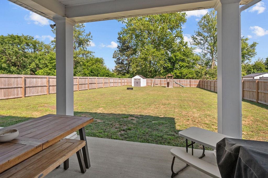 2128 Pebble Wood Drive, Owensboro, Kentucky 42303, 4 Bedrooms Bedrooms, ,2 BathroomsBathrooms,Single Family Residence,For Sale,Pebble Wood Drive,94017