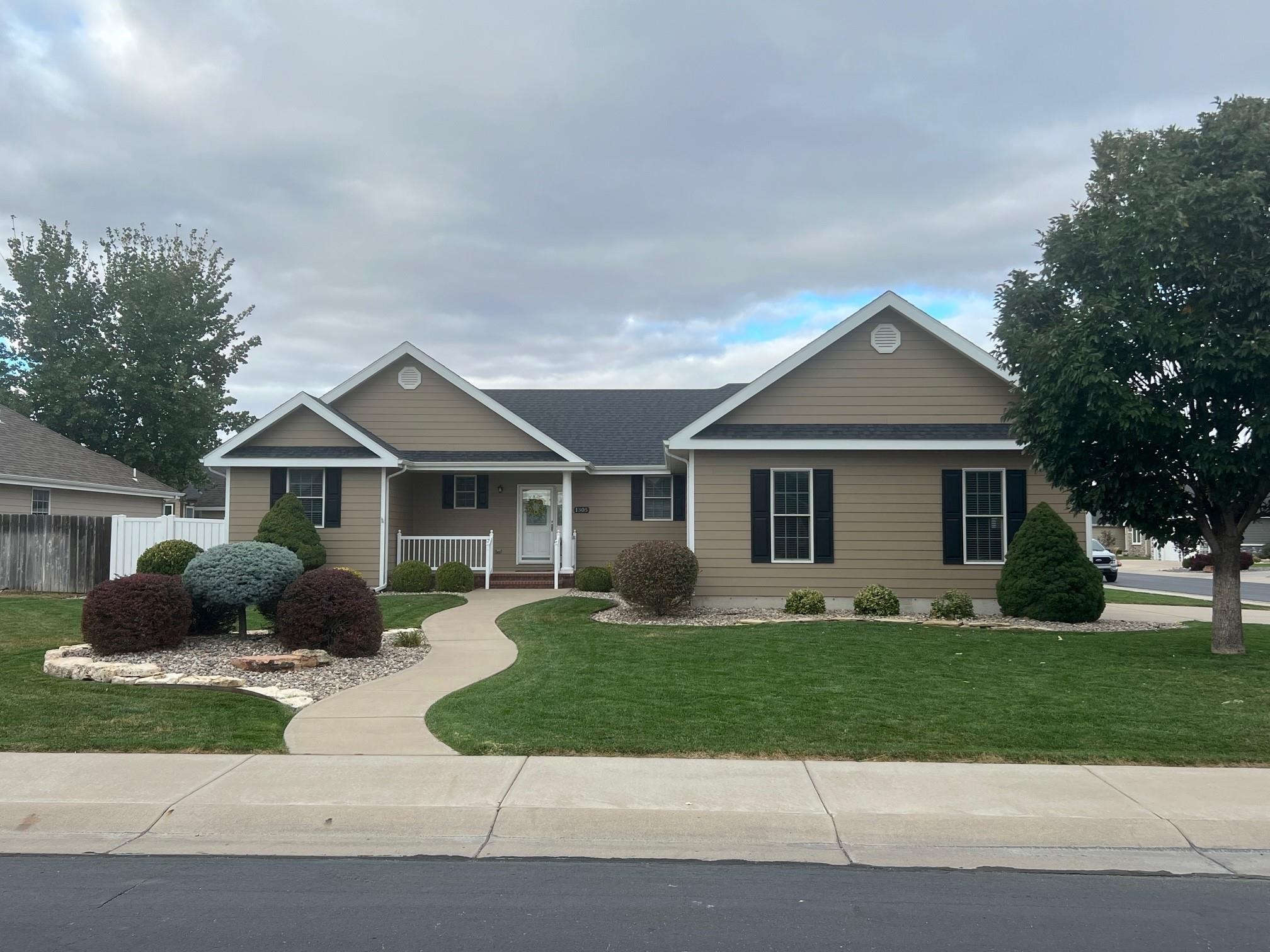 1305 W 45TH, HAYS, KS 67601 / Elite Realty